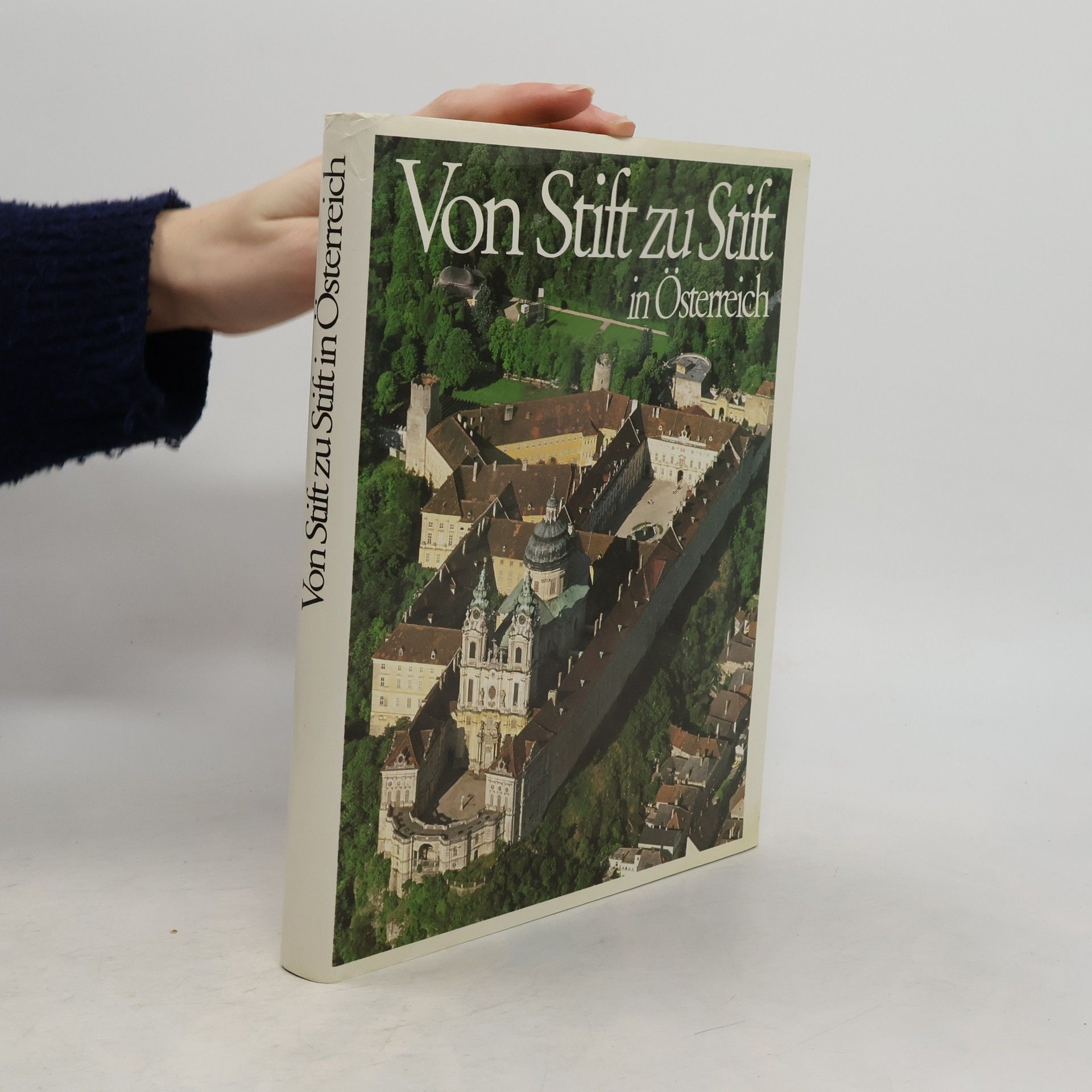 Gerhart Stenzel Von Stift zu Stift in Österreich