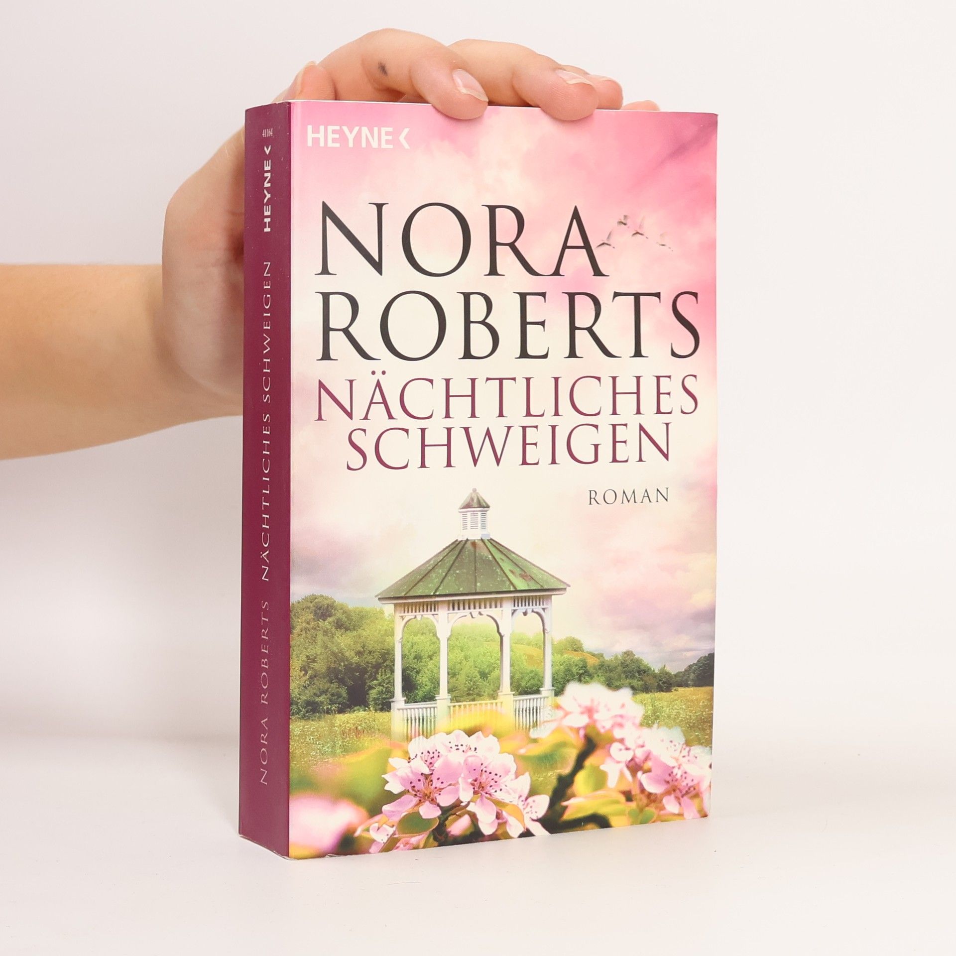 Nora Roberts Nächtliches Schweigen