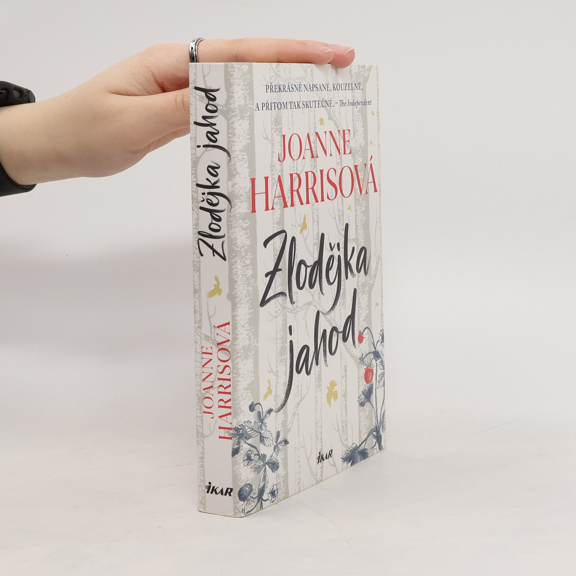 Joanne Harris Zlodějka jahod