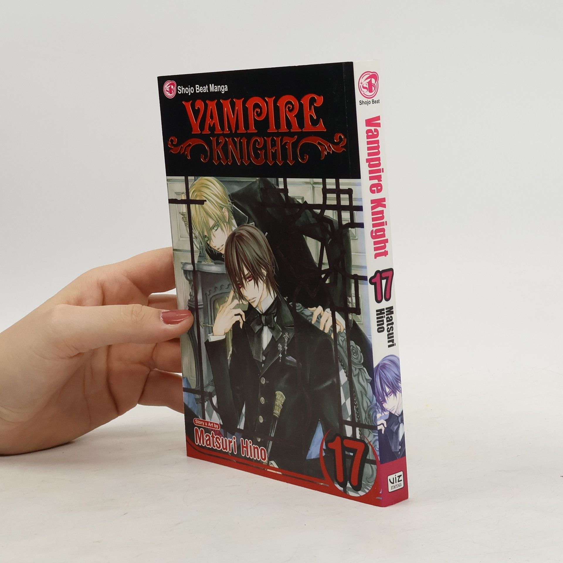 Matsuri Hino Vampire Knight, Volume 17