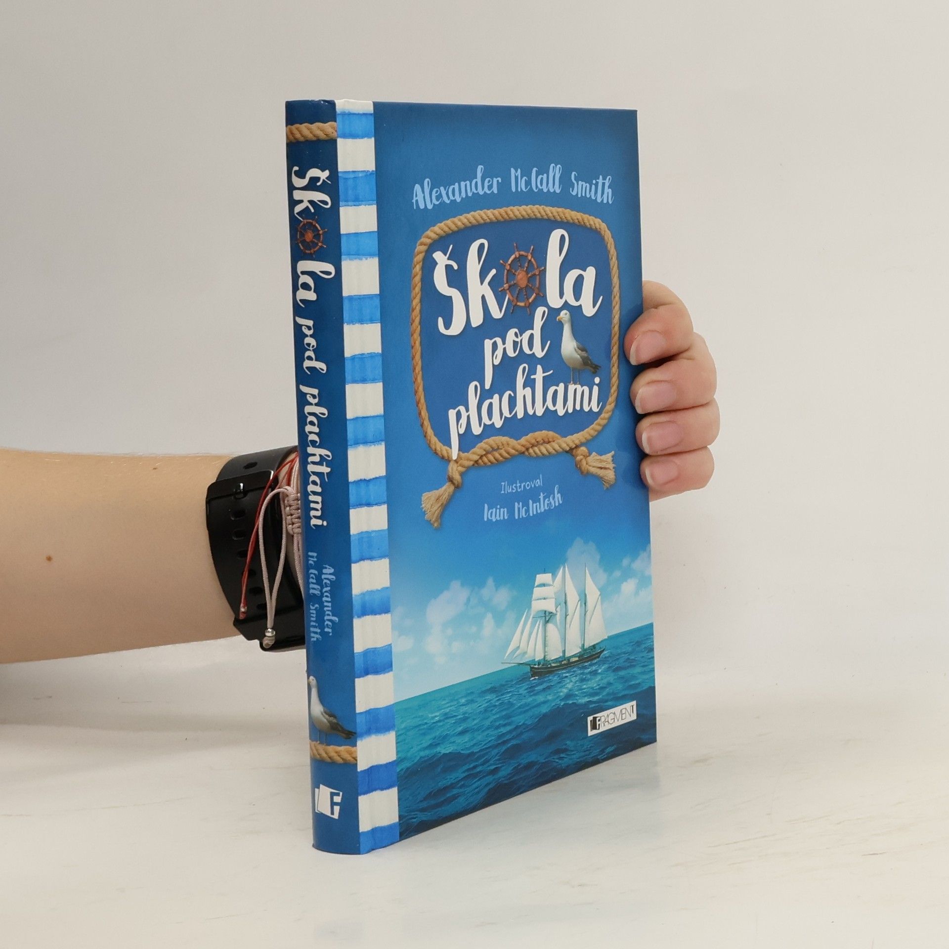 Alexander McCall Smith Škola pod plachtami