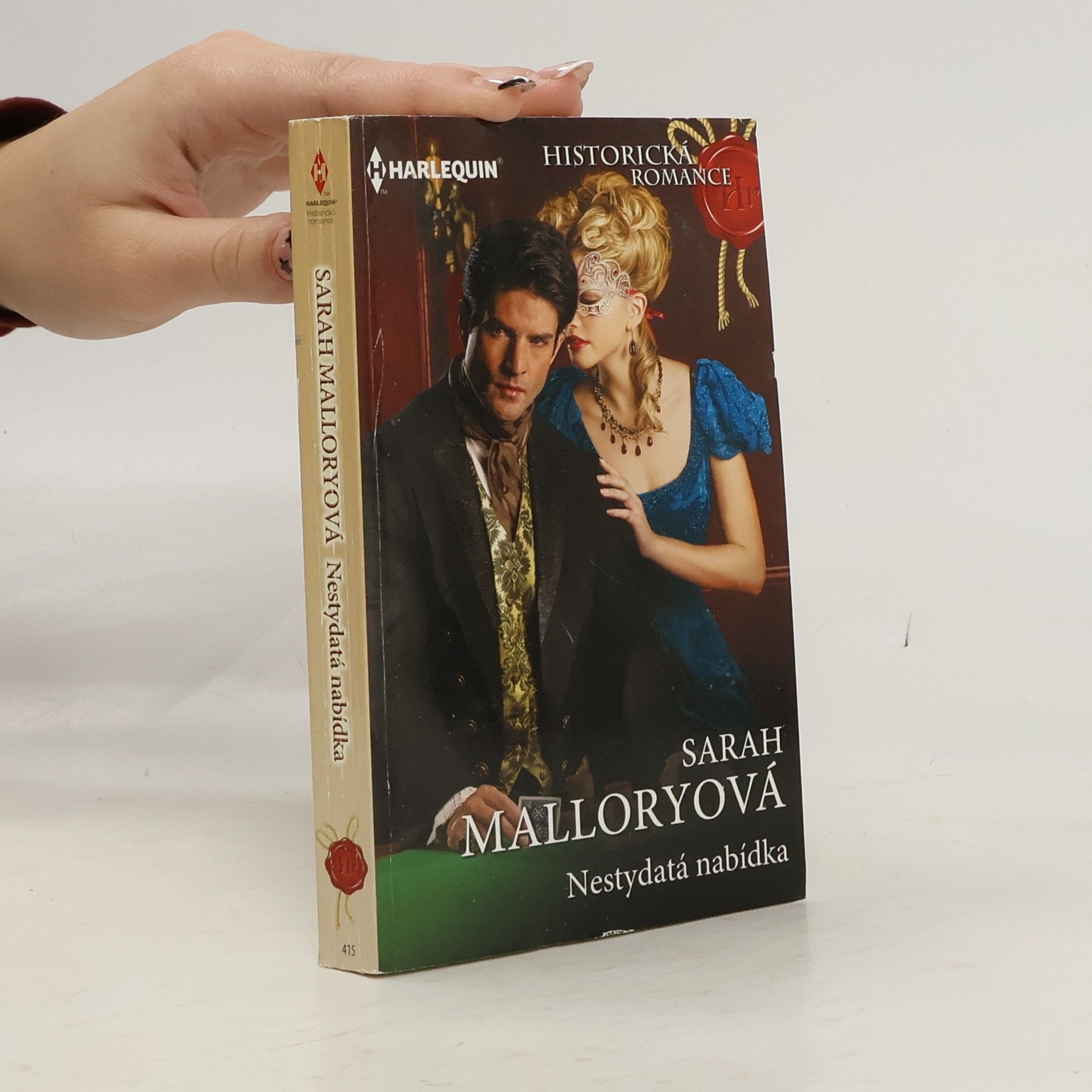 Sarah Mallory Nestydatá nabídka