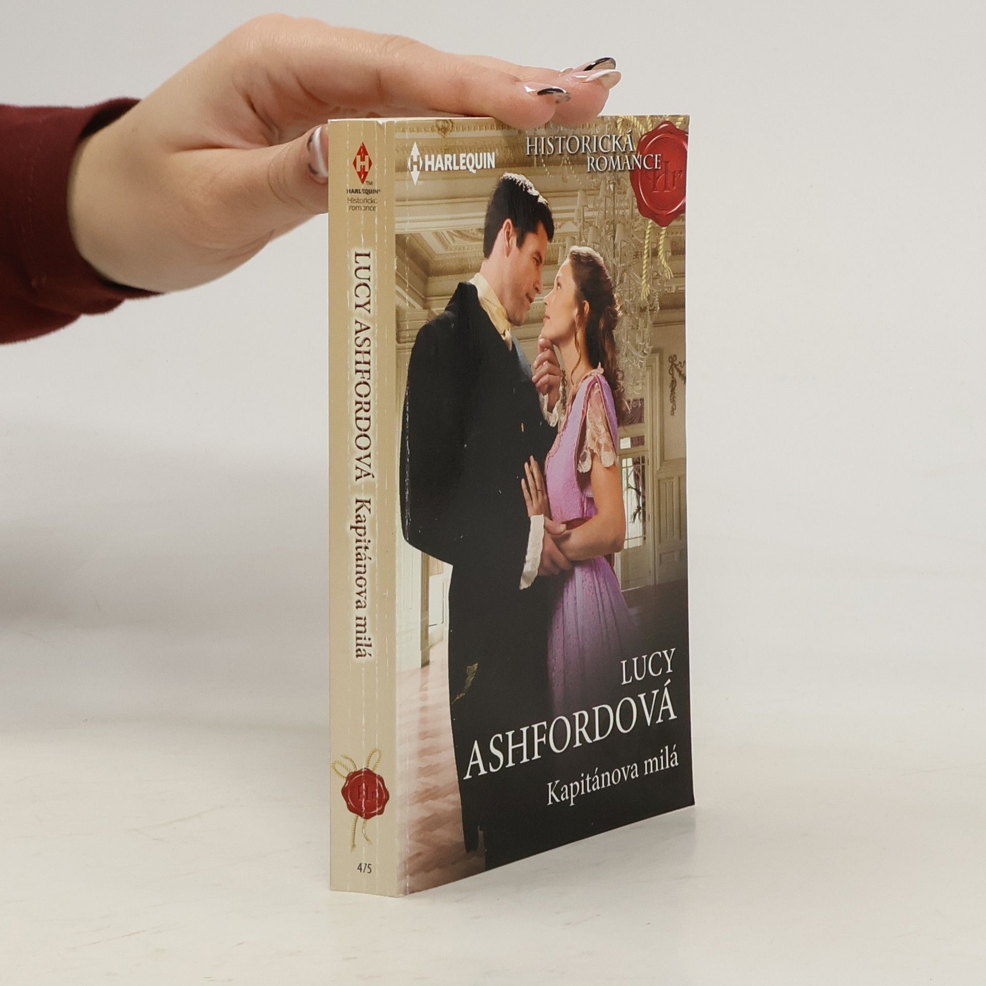 Lucy Ashford Kapitánova milá