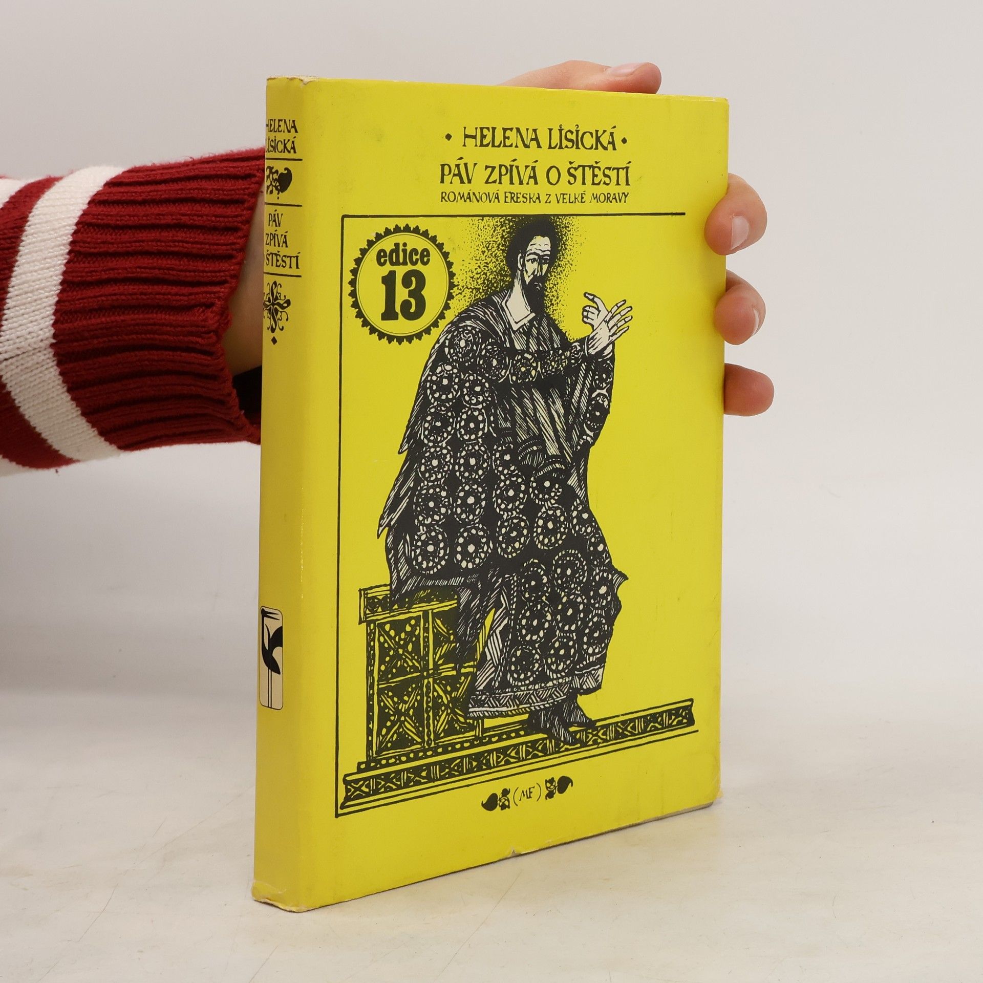 Páv zpívá o štěstí