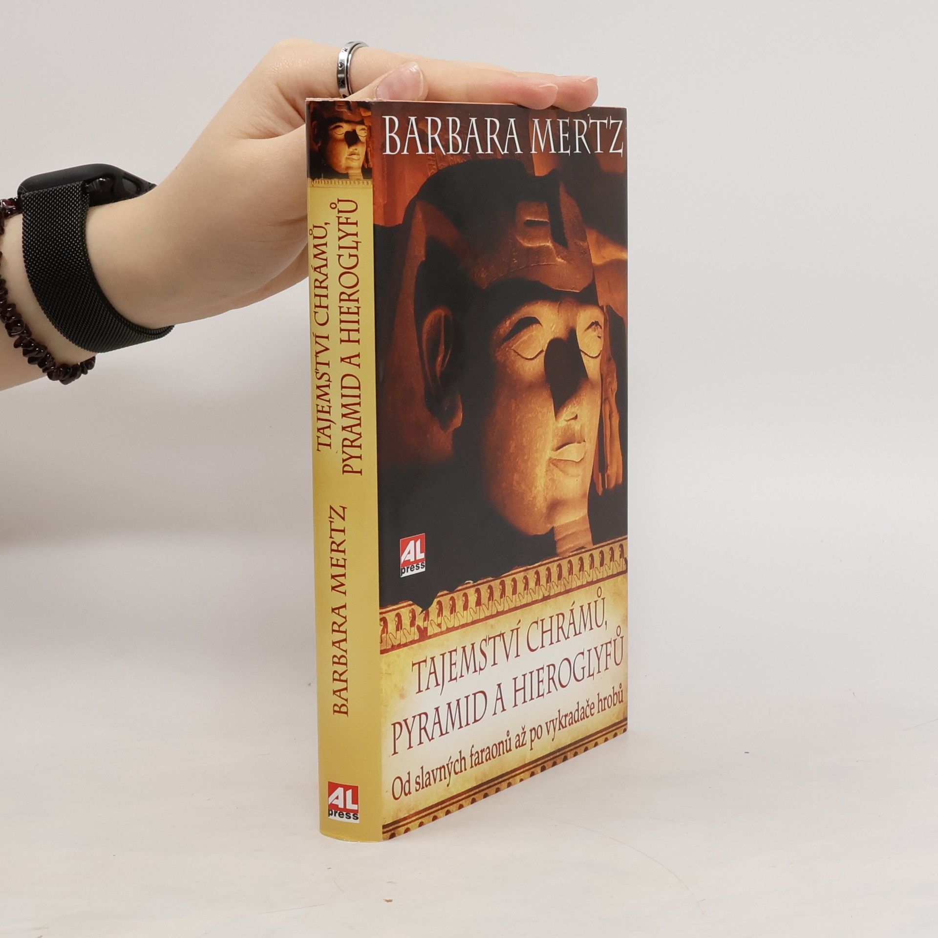 Elizabeth Peters Tajemství chrámů, pyramid a hieroglyfů. Od slavných faraonů až po vykradače hrobů