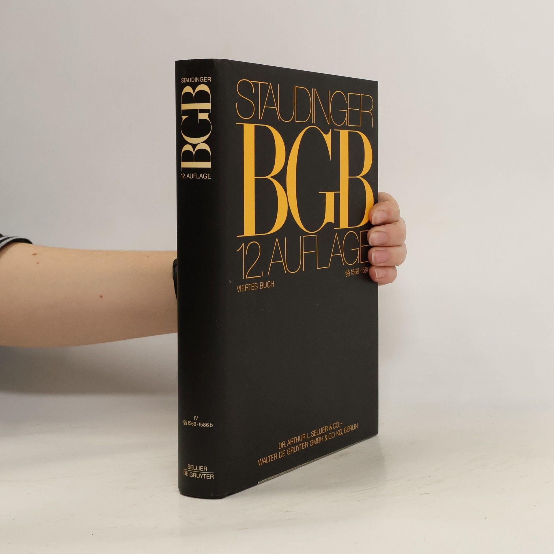 Julius von Staudinger J. von Staudingers Kommentar zum Bürgerlichen Gesetzbuch mit Einführungsgesetz und Nebengesetzen