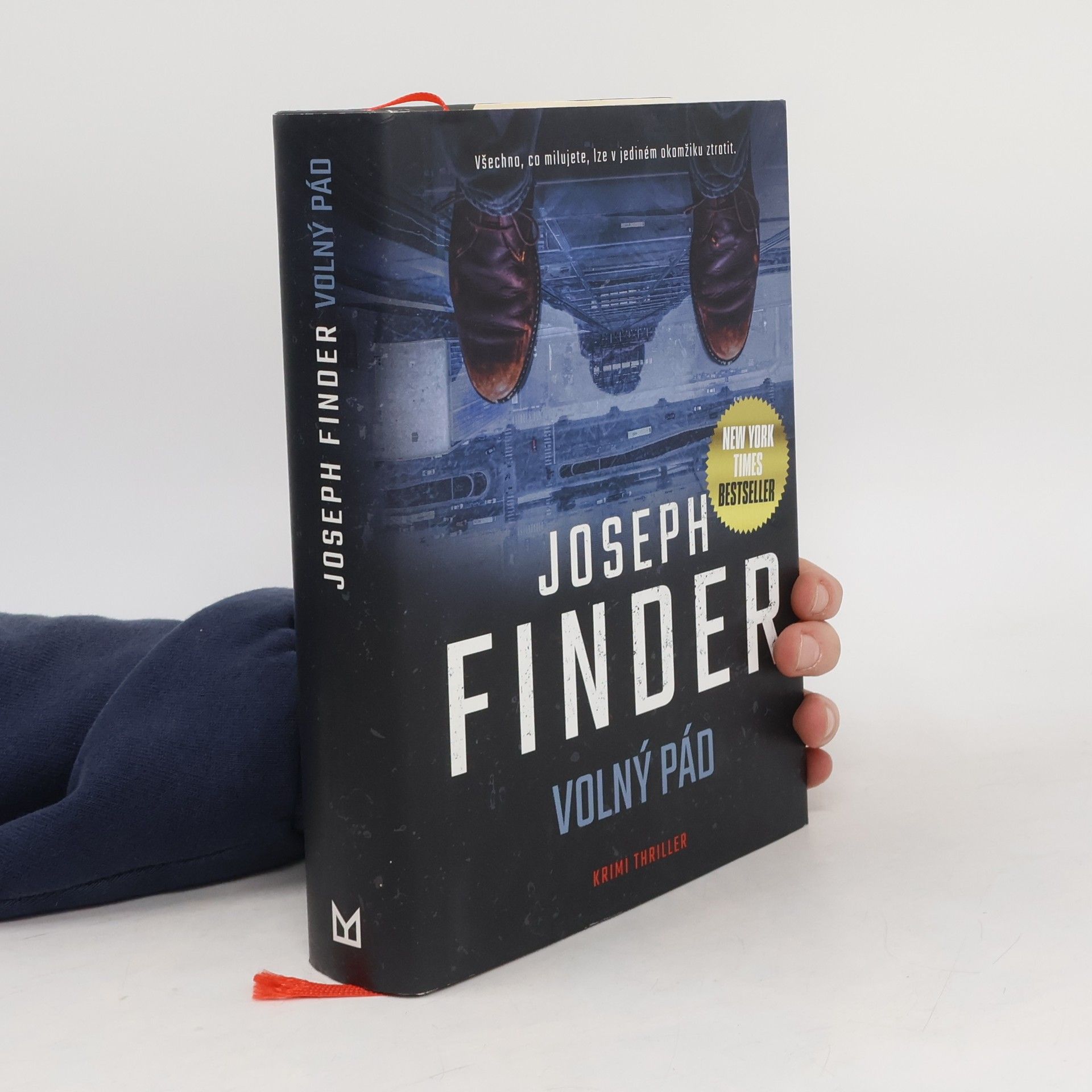 Joseph Finder Volný pád