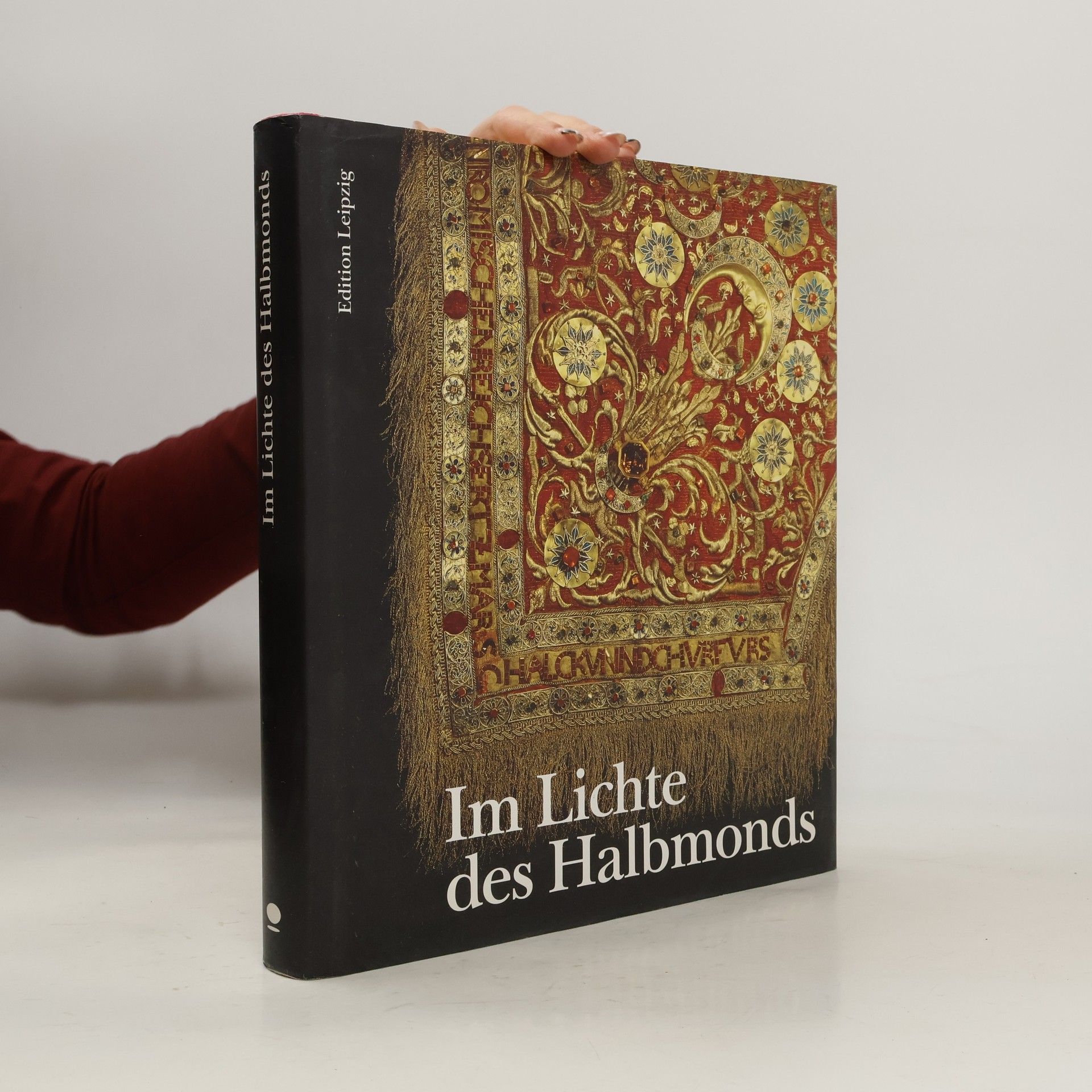 Im Lichte des Halbmonds