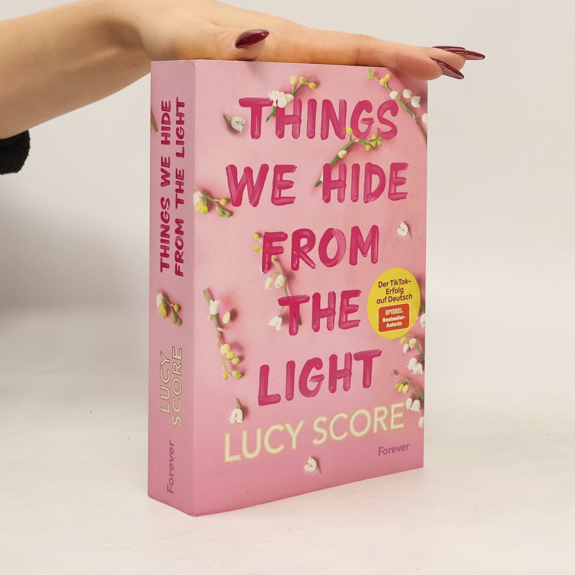 Lucy Score Things We Hide From The Light (Knockemout 2)