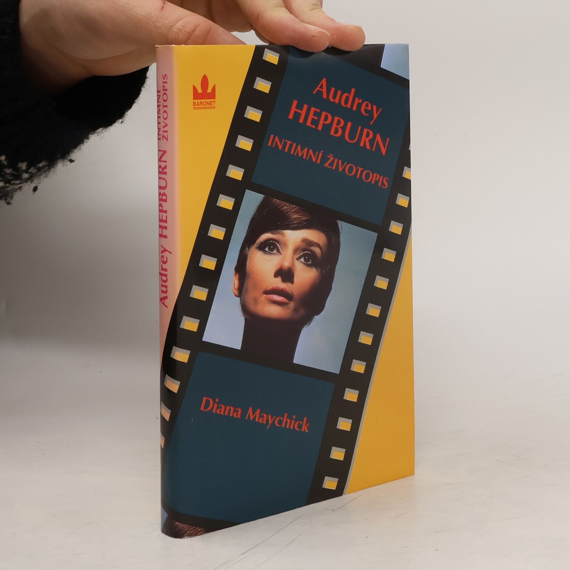 Audrey Hepburn. Intimní životopis