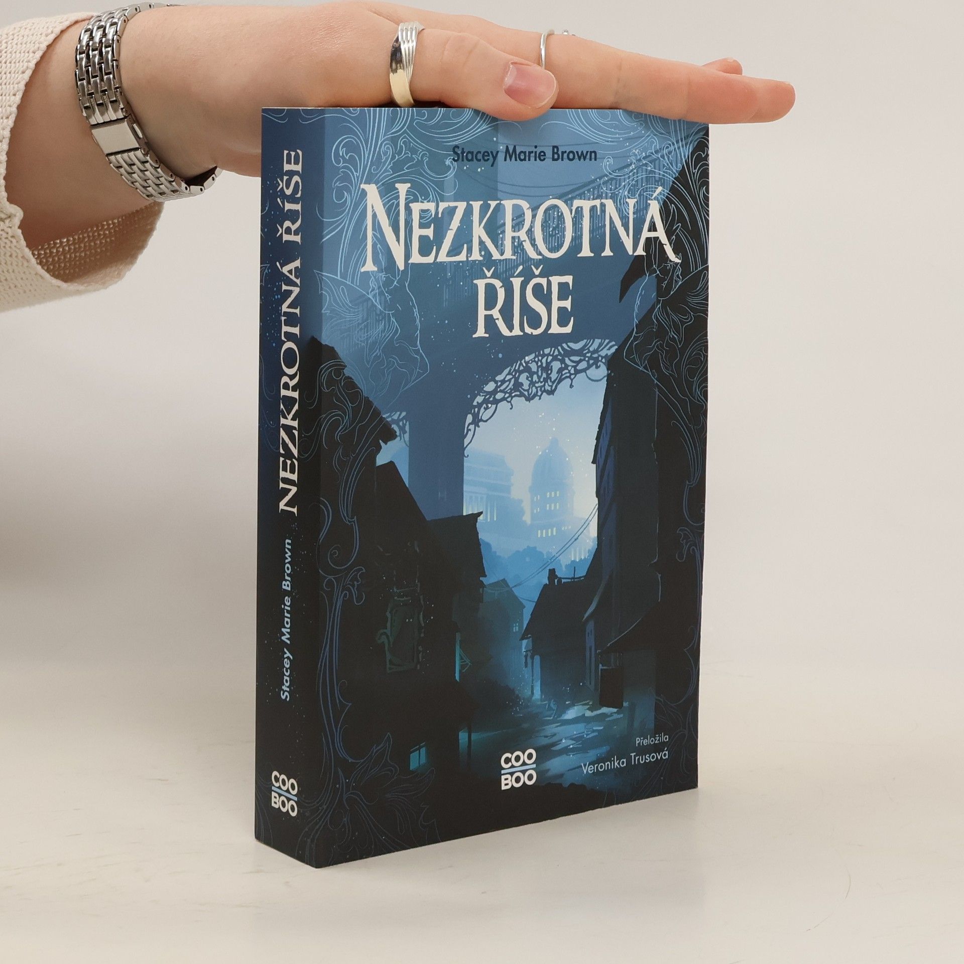 Veronika Trusová Nezkrotná říše