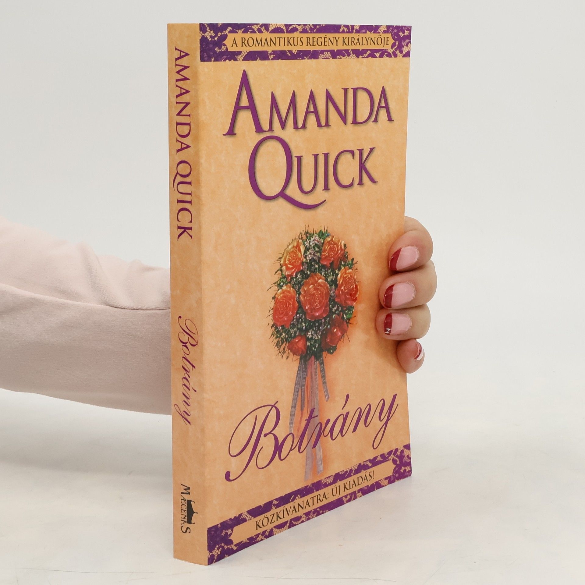 Jayne Ann Krentz Botrány - közkívánatra: új kiadás!