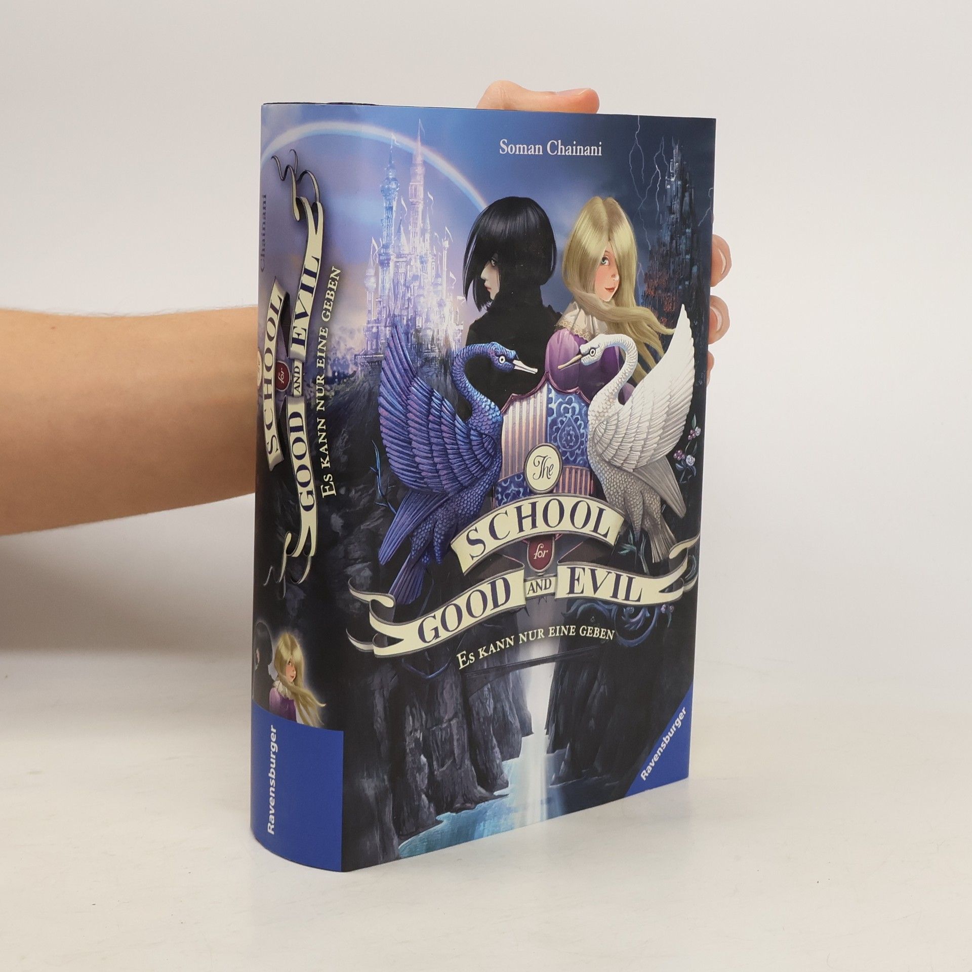 Soman Chainani The School for Good and Evil 1