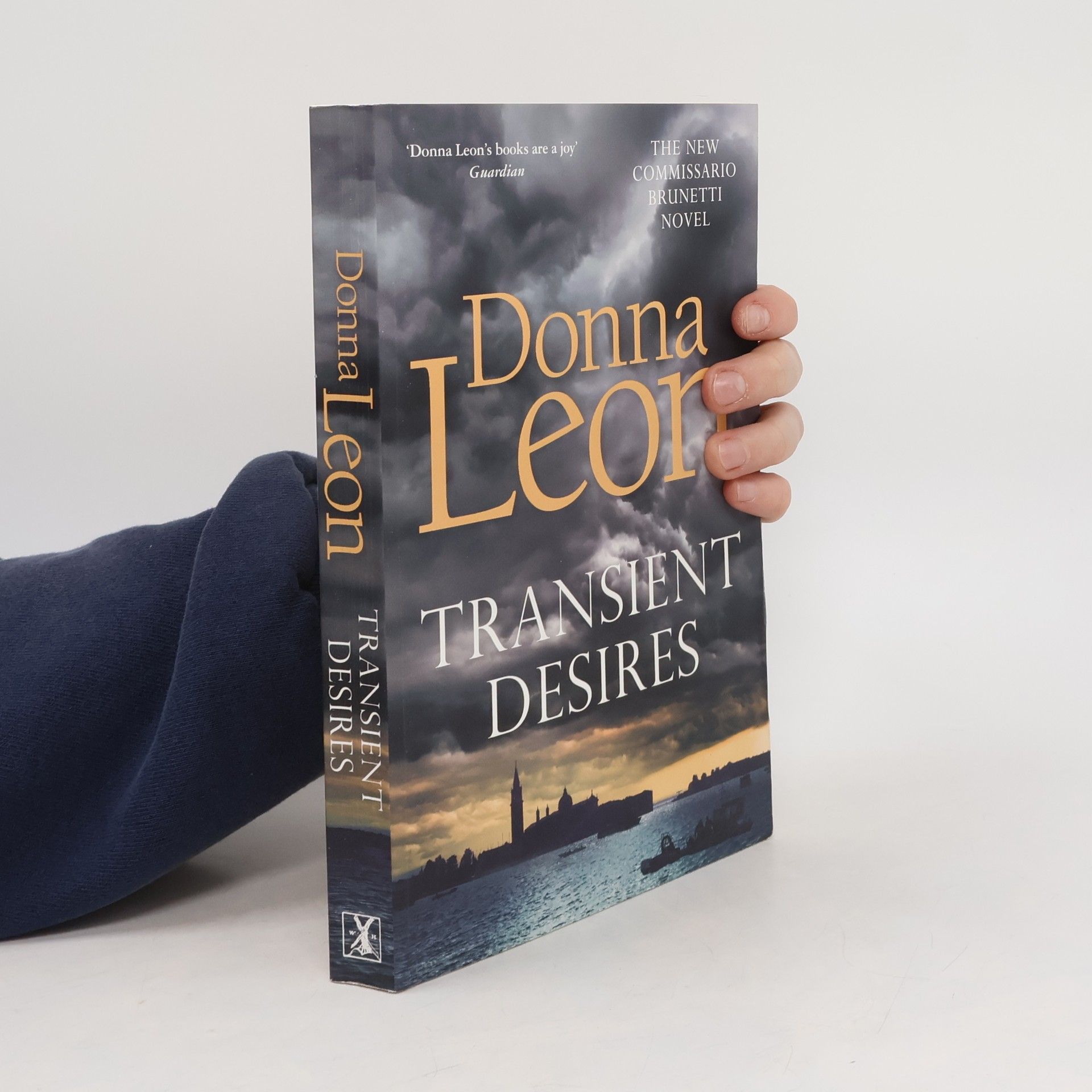 Donna Leon Transient Desires