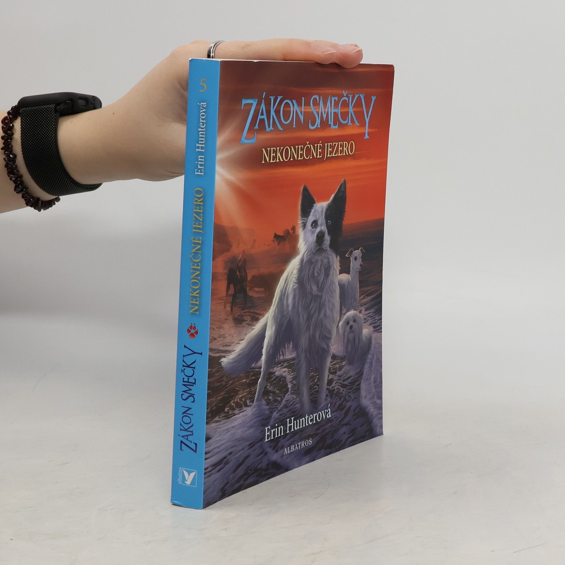 Nekonečné jezero. Zákon smečky