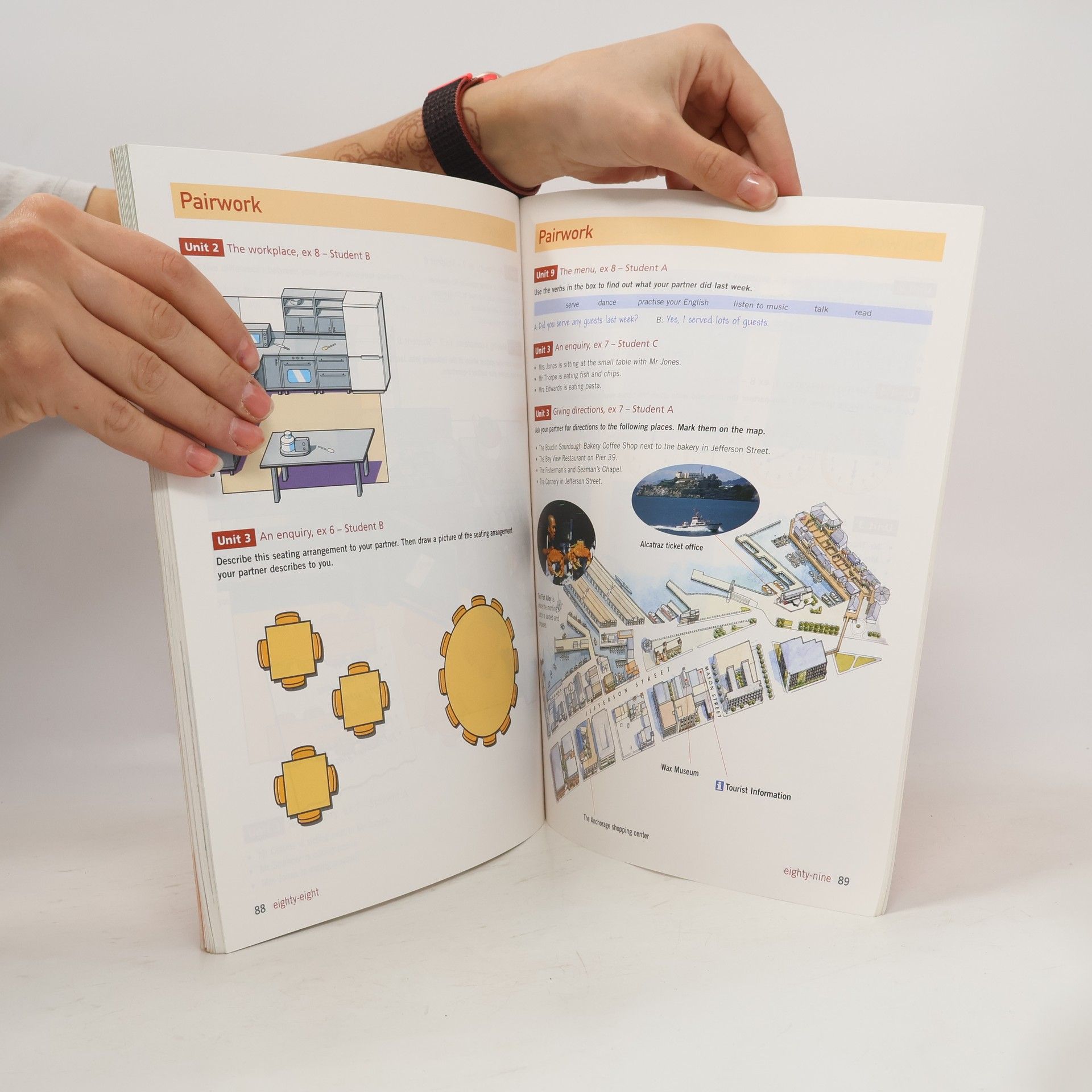 Montserrat Iglesias Santos Ready To Order :Elementary English for theRestaurant Industry. Students' book