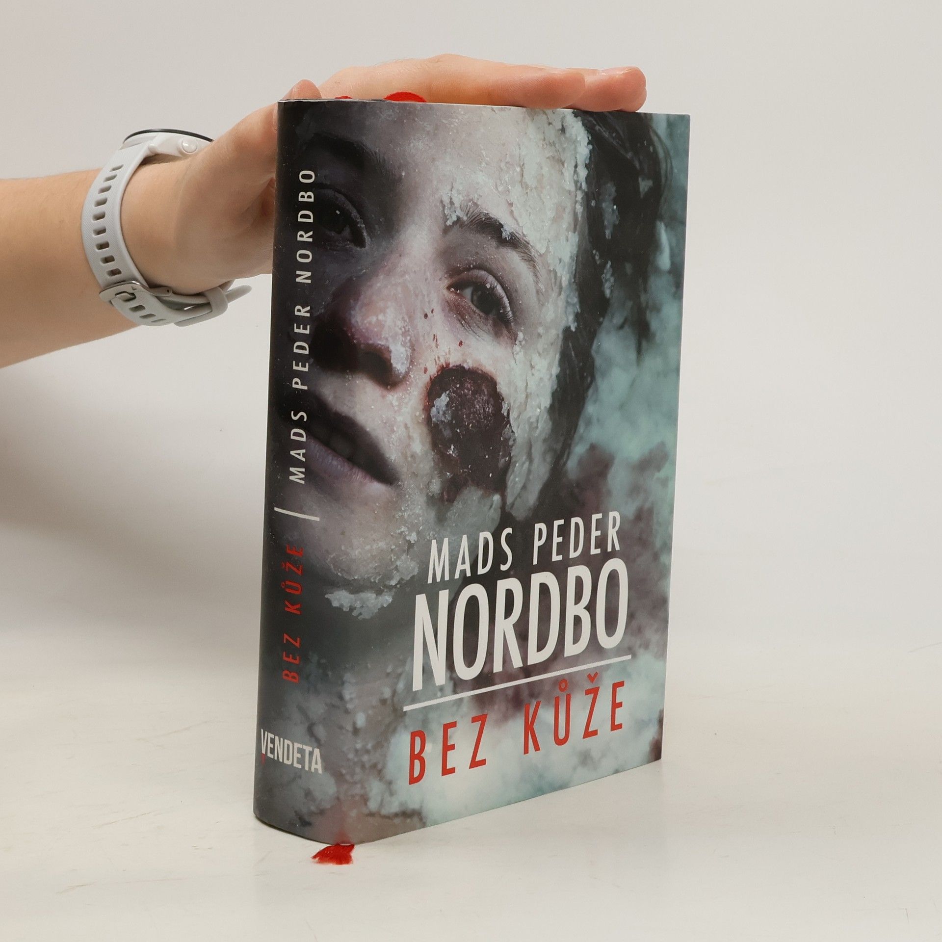 Mads Peder Nordbo Bez kůže