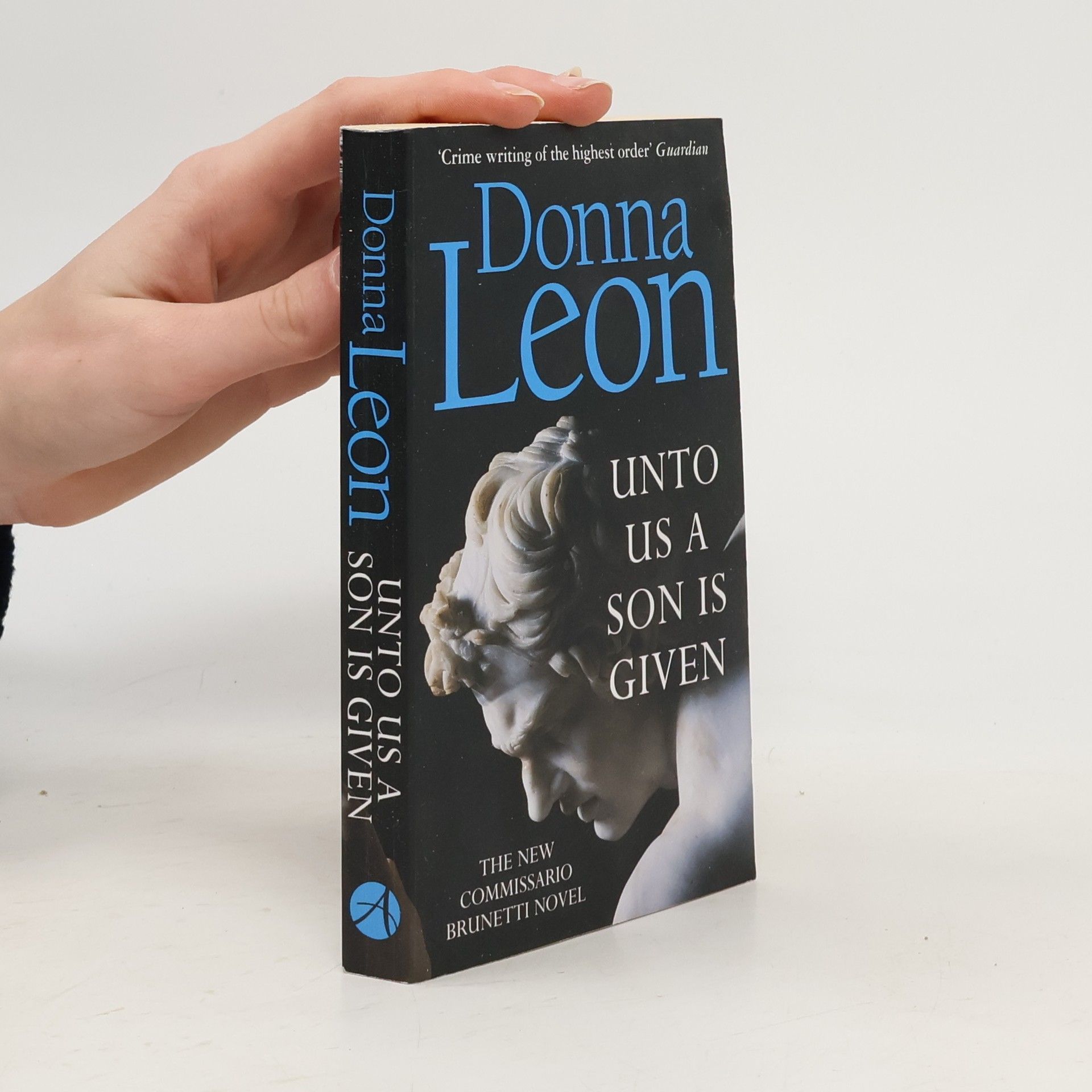 Donna Leon Unto us a son is given