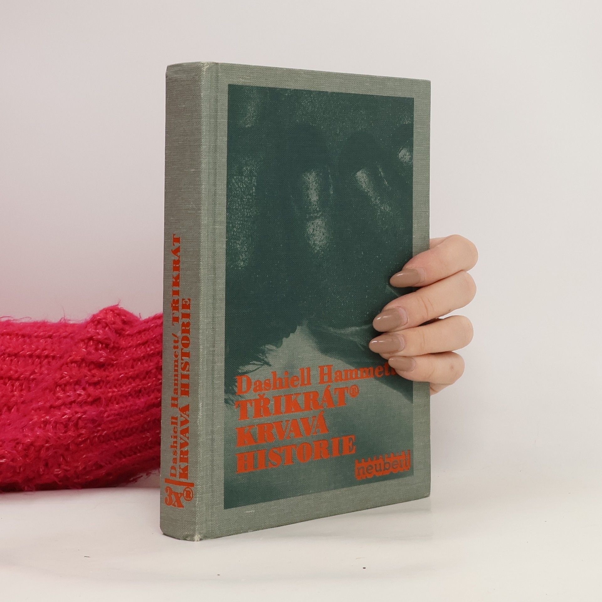 Dashiell Hammett Třikrát krvavá historie