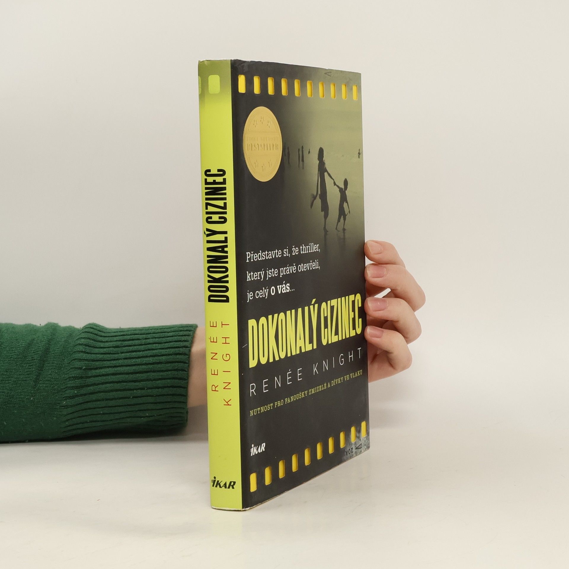 Rene e. Knight Dokonalý cizinec