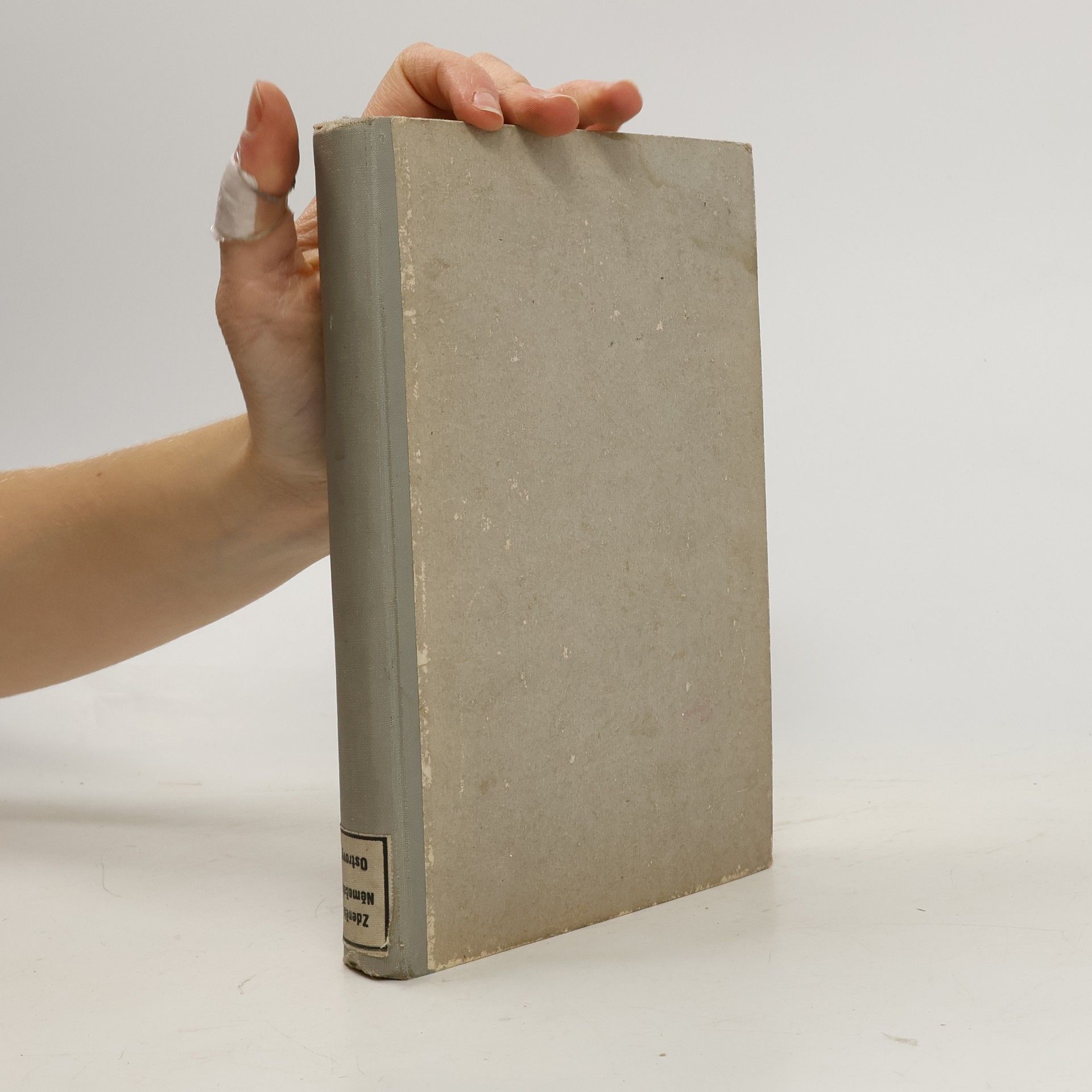 Zdeněk Němeček Ostrovy smaragdového růžence