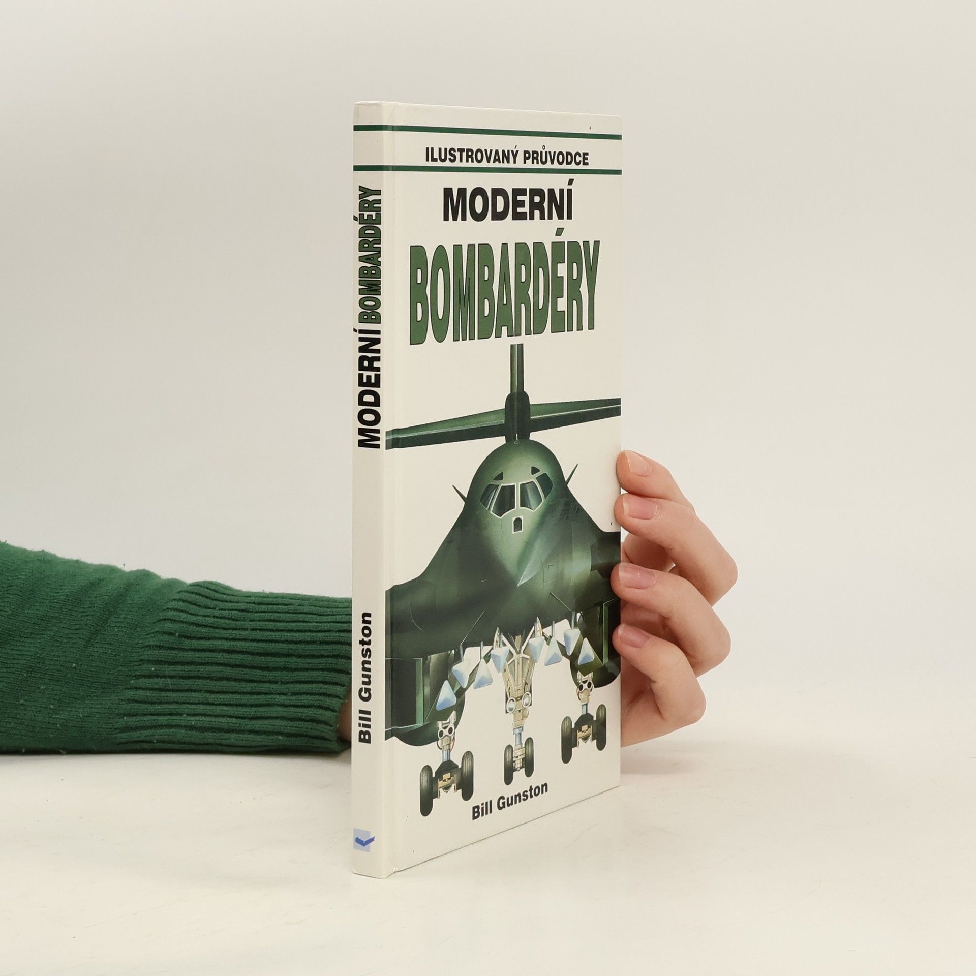 Bill Gunston Moderní bombardéry