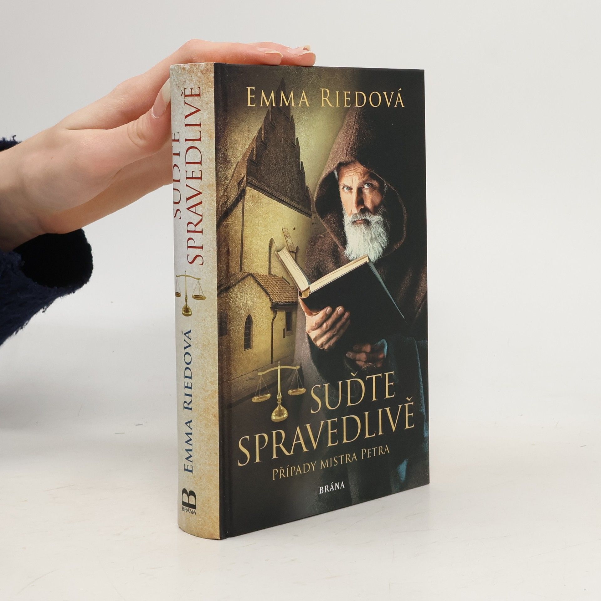 Emma Riedová Suďte spravedlivě