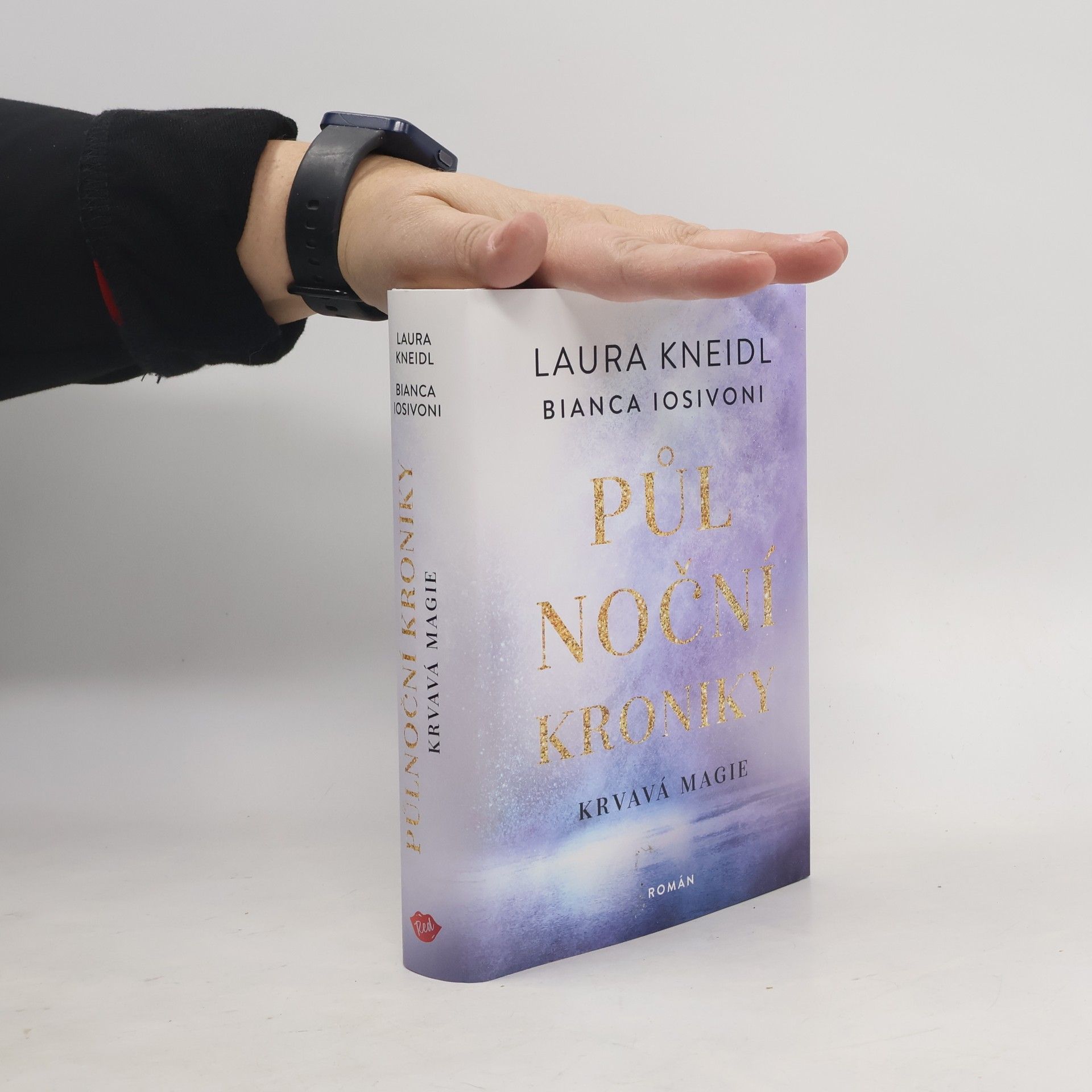 Půlnoční kroniky. Krvavá magie