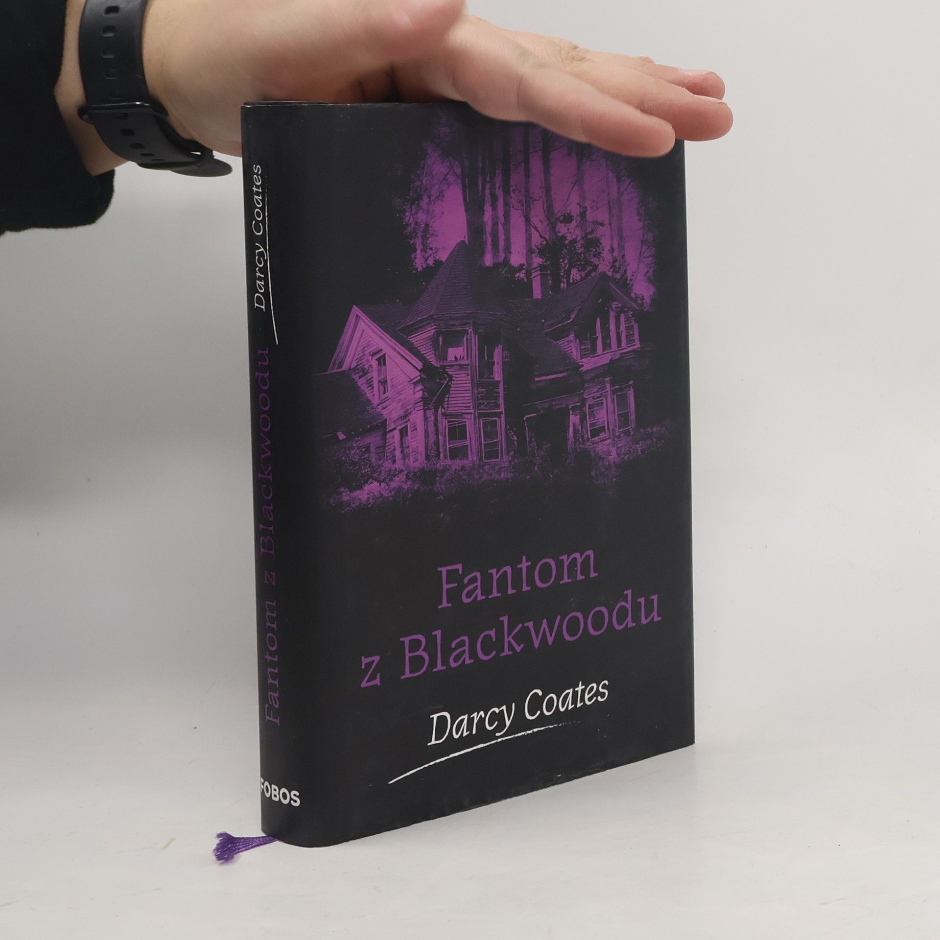 Darcy Coates Fantom z Blackwoodu