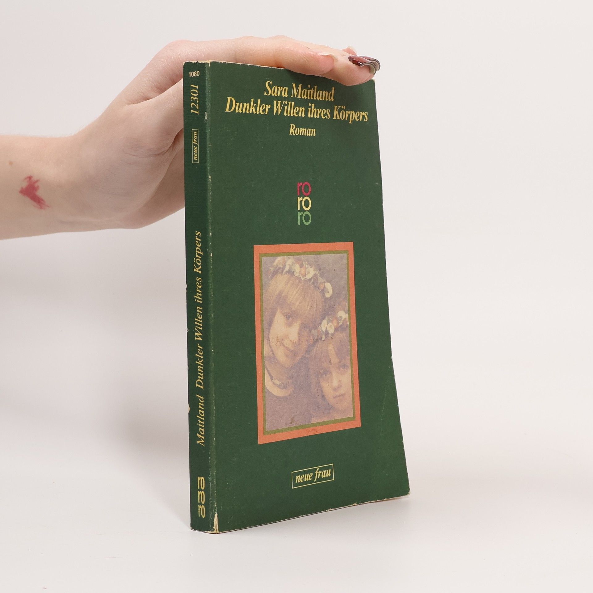 Dunkler Willen ihres Körpers