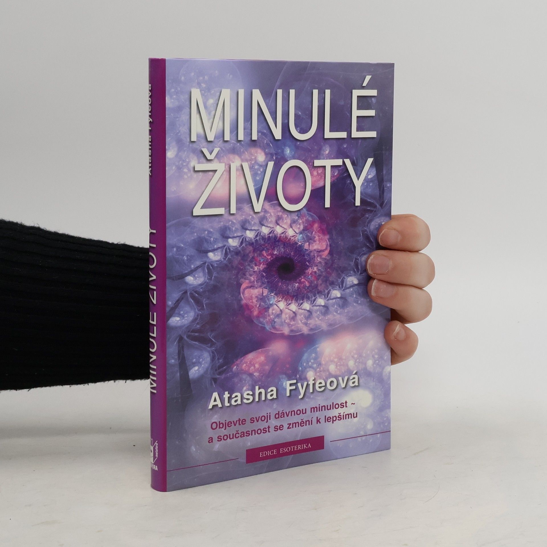 Atasha Fyfe Minulé životy