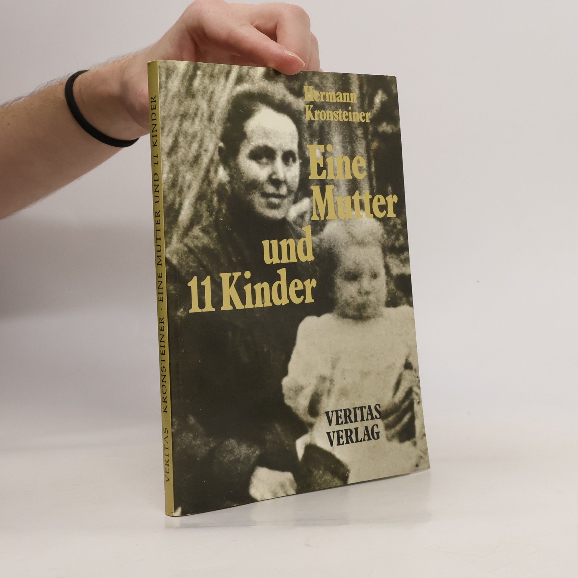 Eine Mutter und 11 Kinder