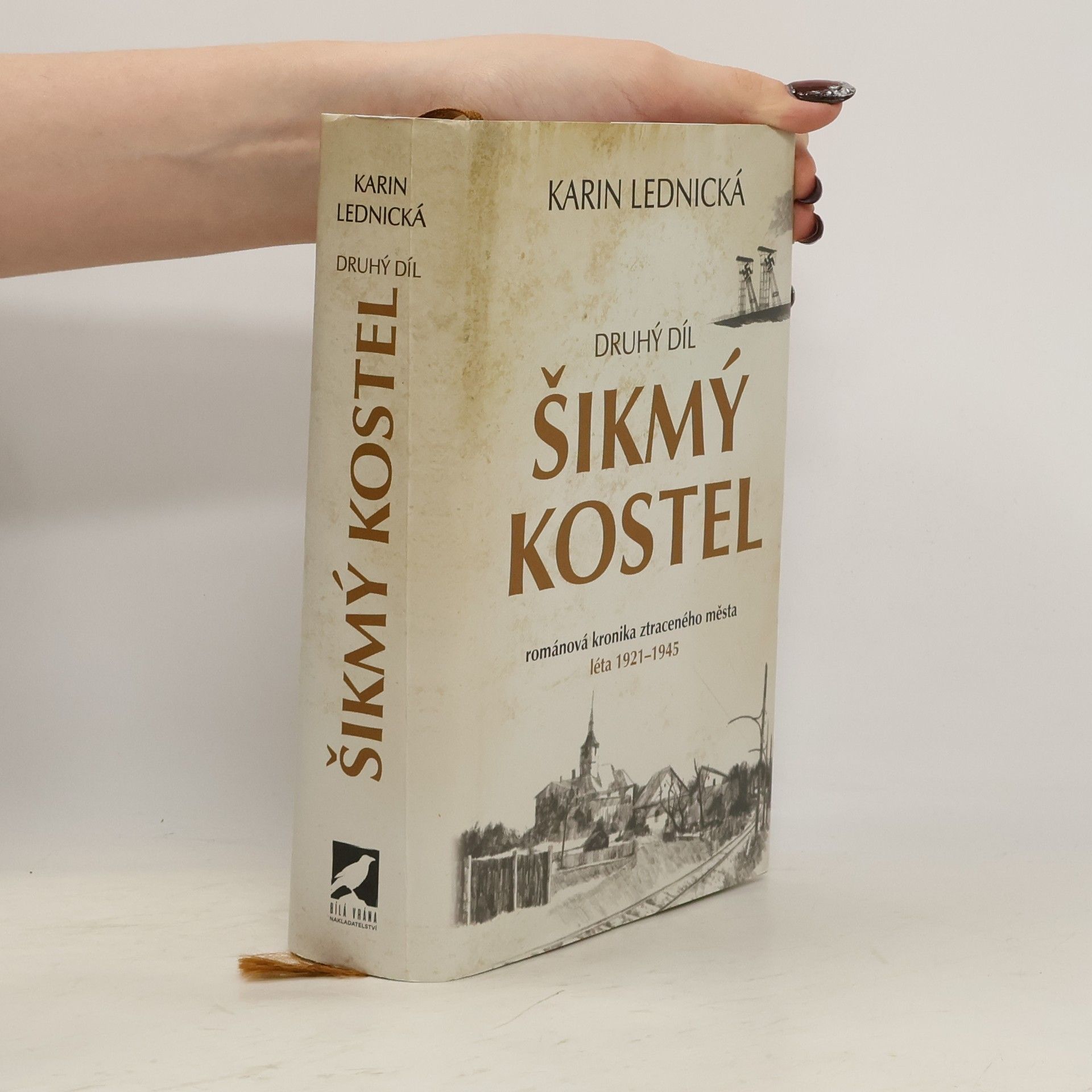 Karin Lednická Šikmý kostel 2