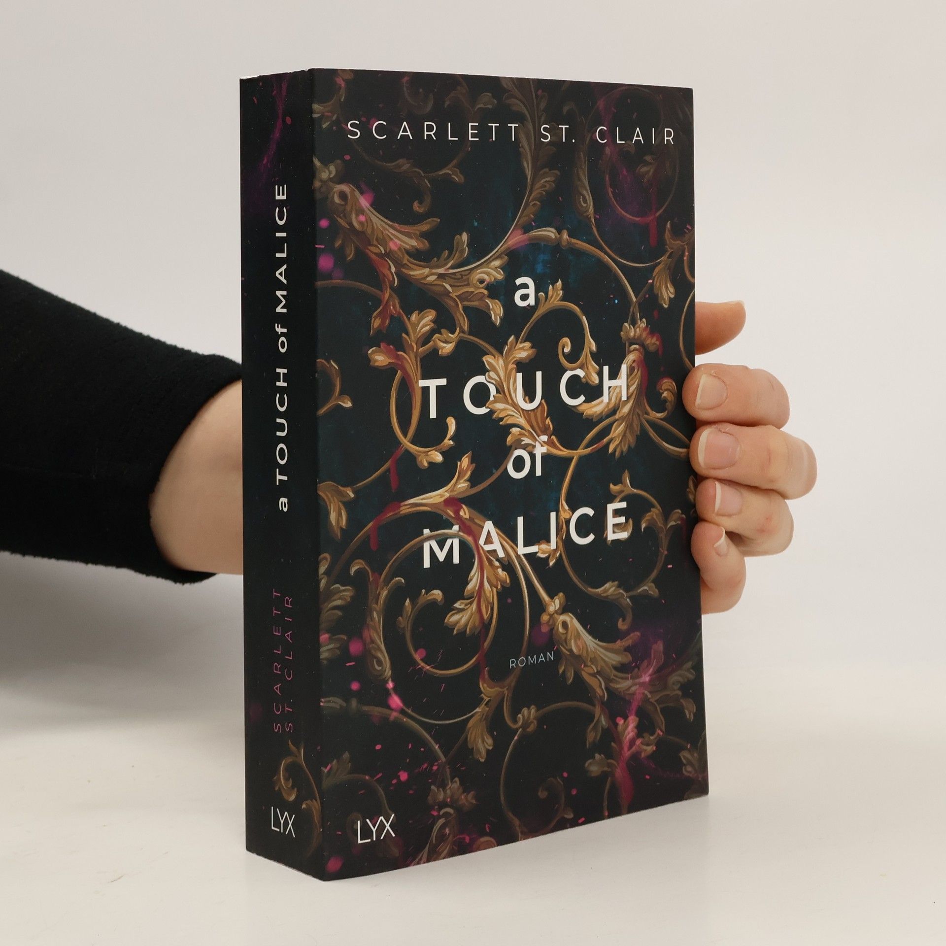 Scarlett St. Clair A touch of malice