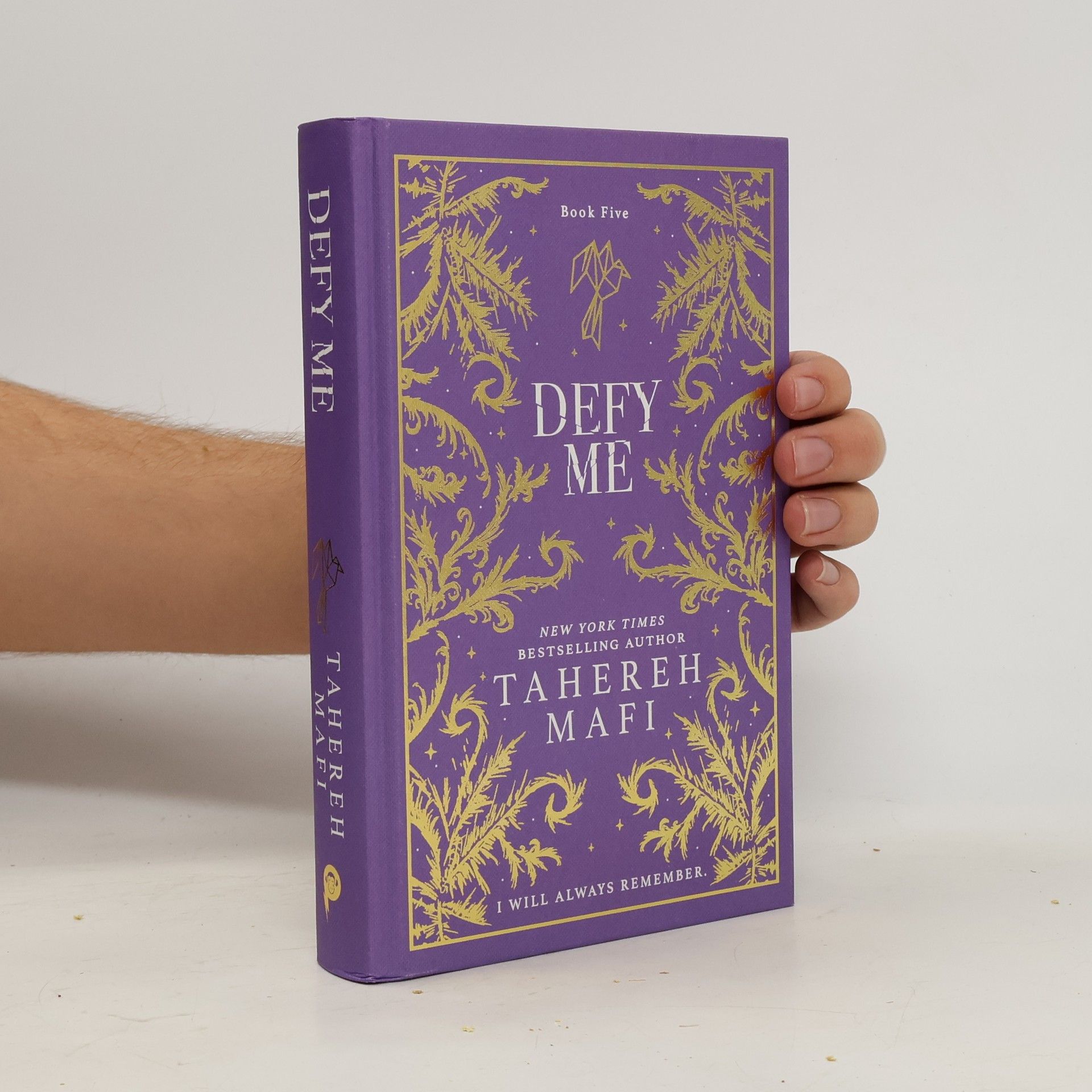 Tahereh Mafi Defy Me