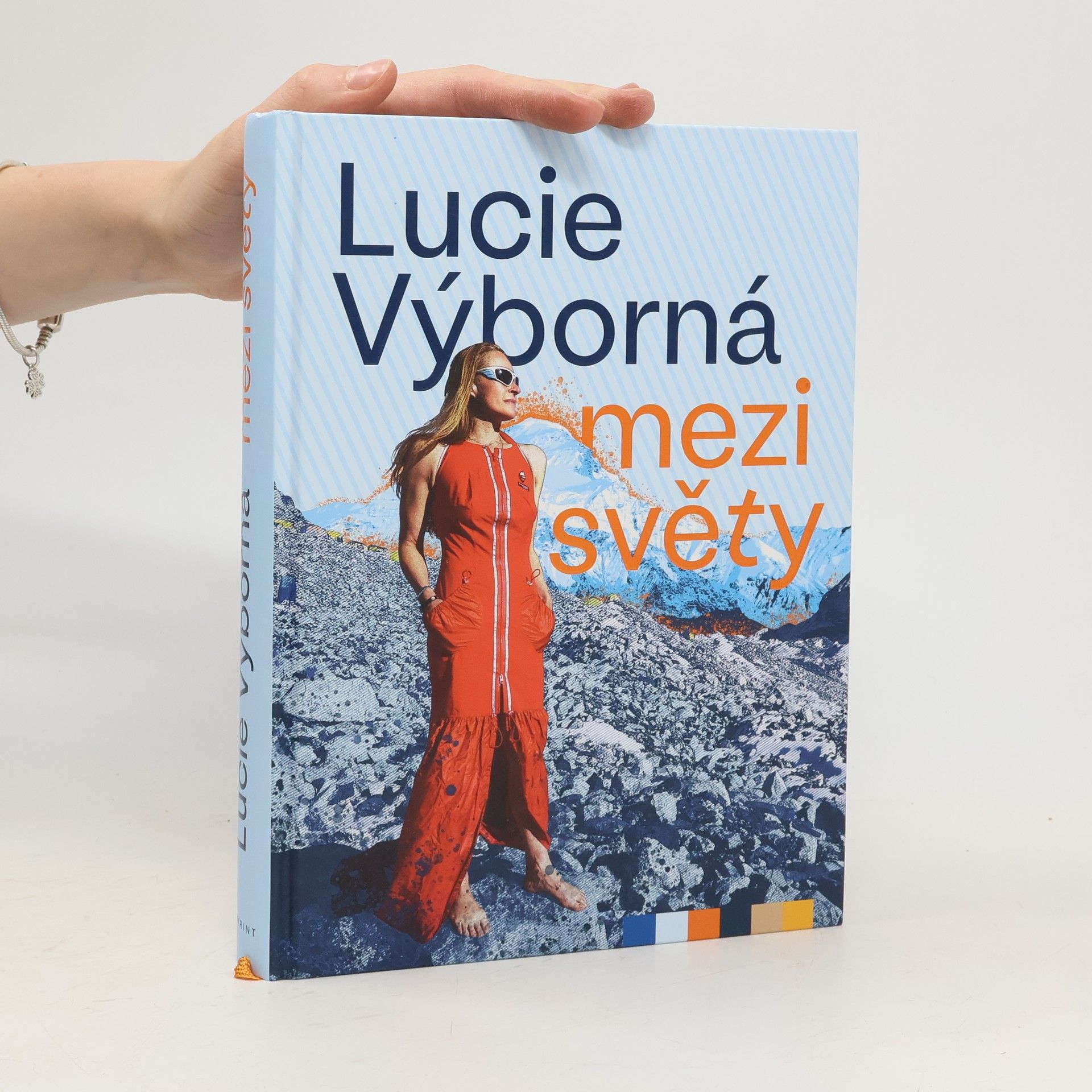 Lucie Výborná Mezi světy