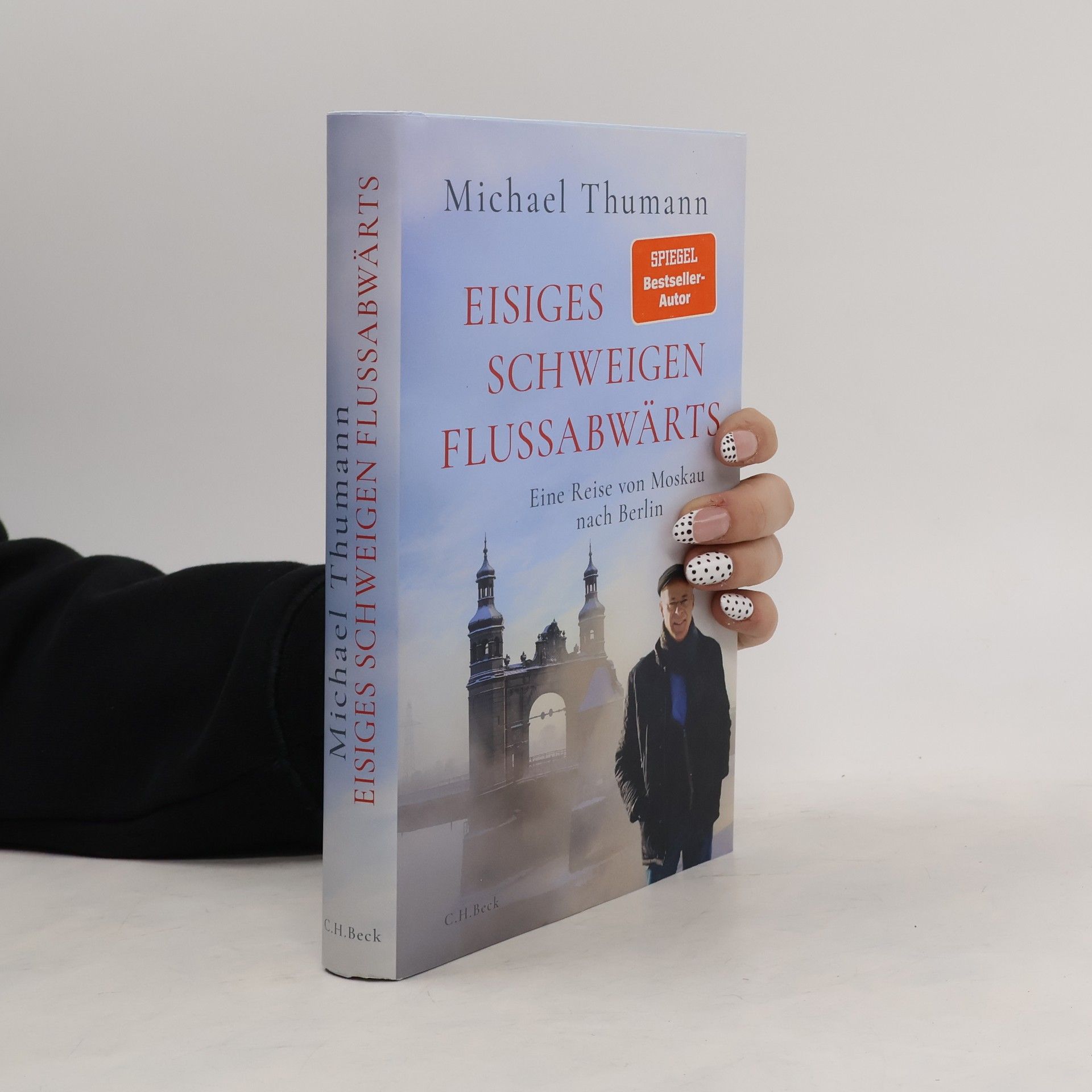 Michael Thumann Eisiges Schweigen flussabwärts