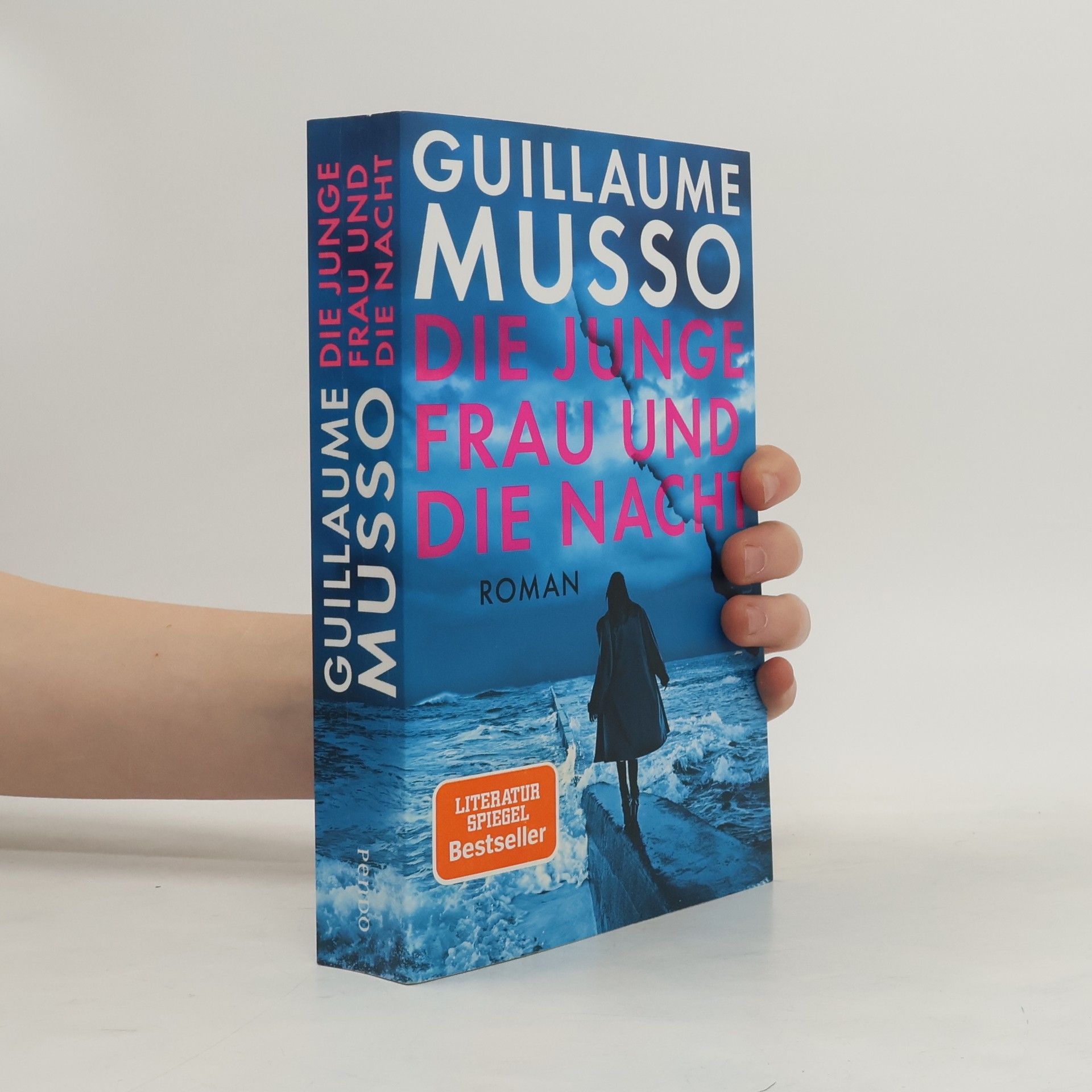 Die junge Frau und die Nacht