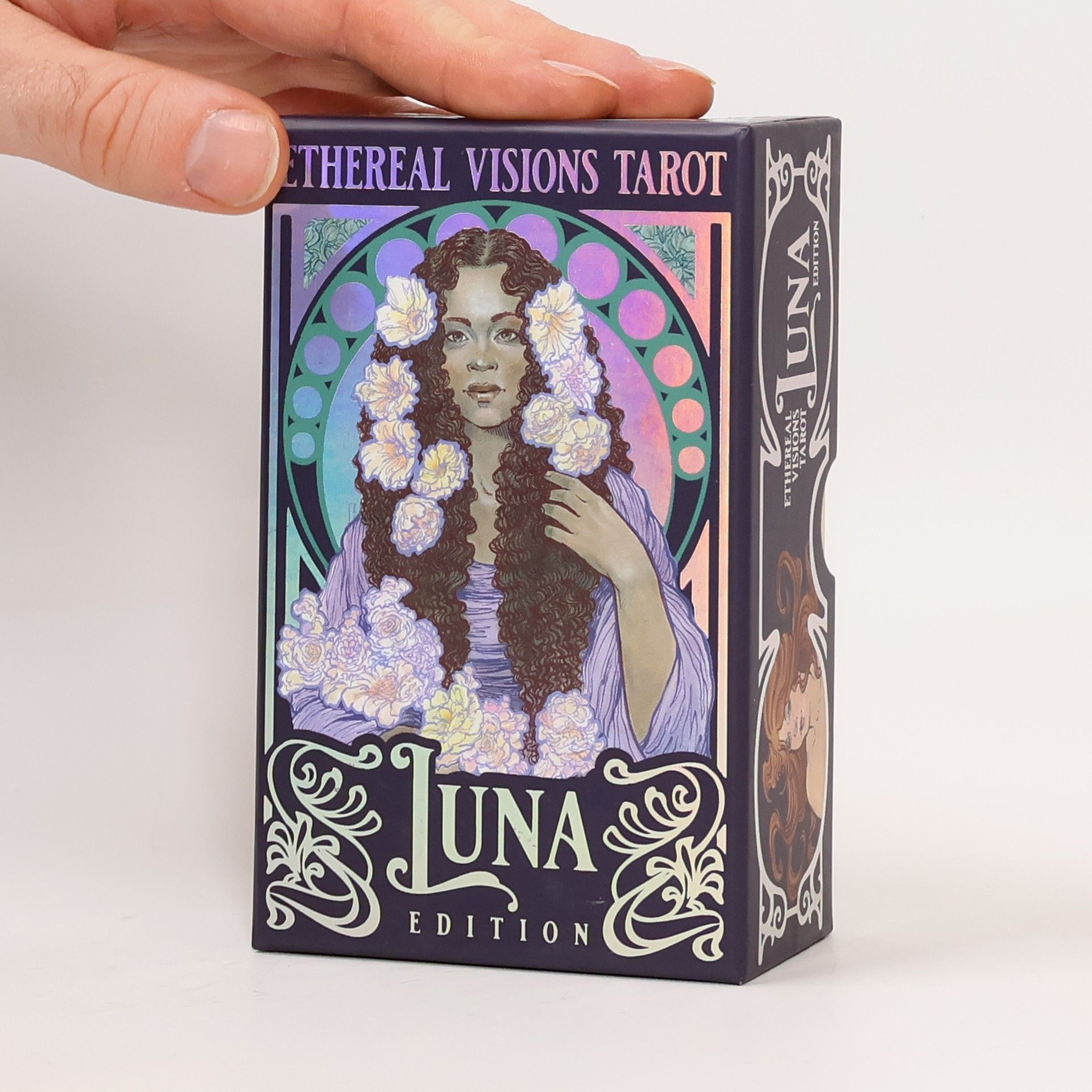 Matt Hughes Ethereal Visions Tarot. Luna Edition