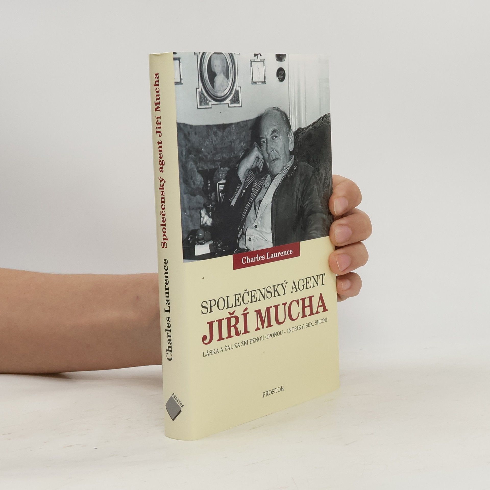 Charles Laurence Společenský agent Jiří Mucha