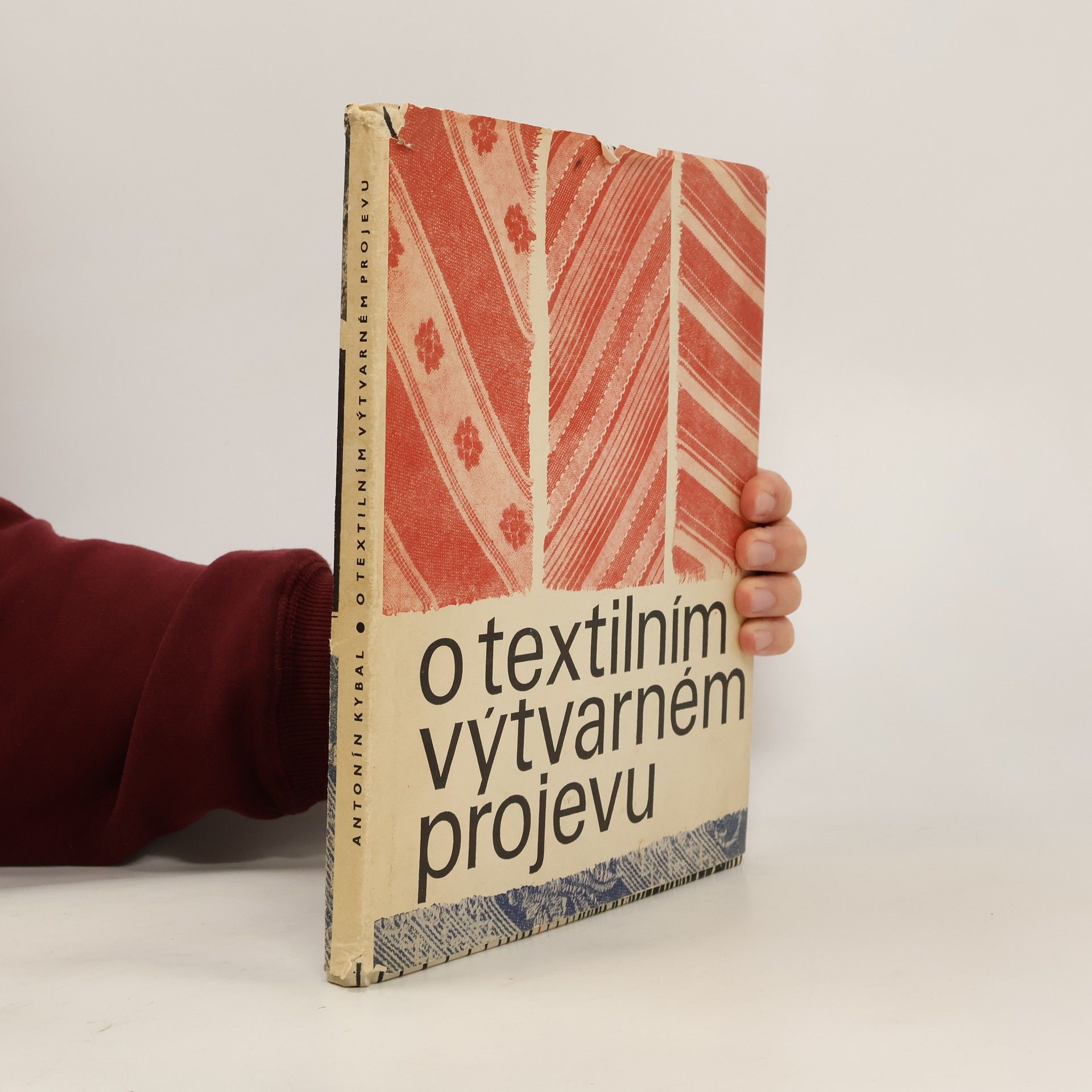 Antonín Kybal O textilním výtvarném projevu