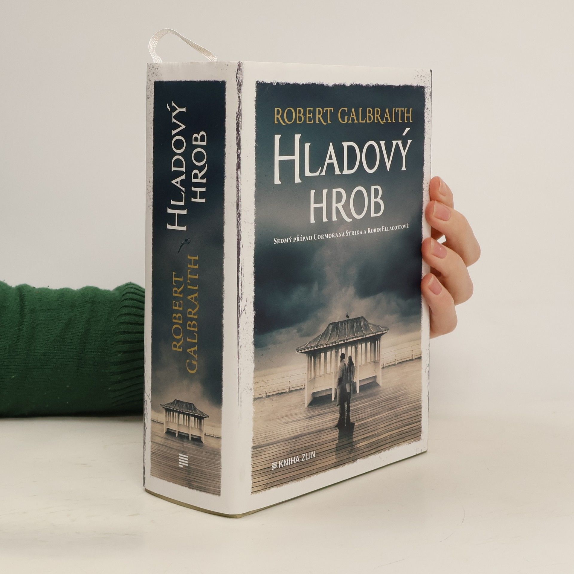 Robert Galbraith Hladový hrob