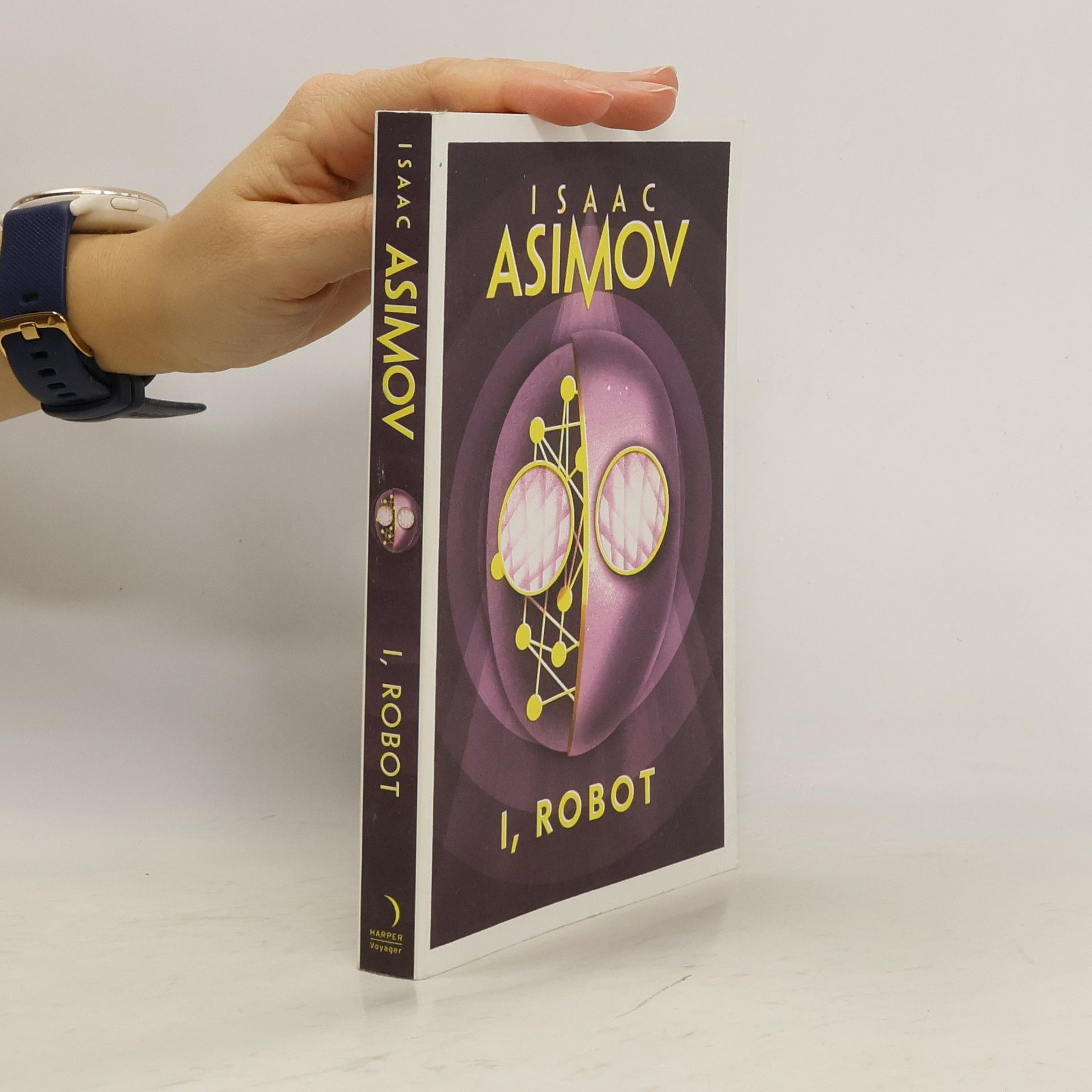 Isaac Asimov I, Robot