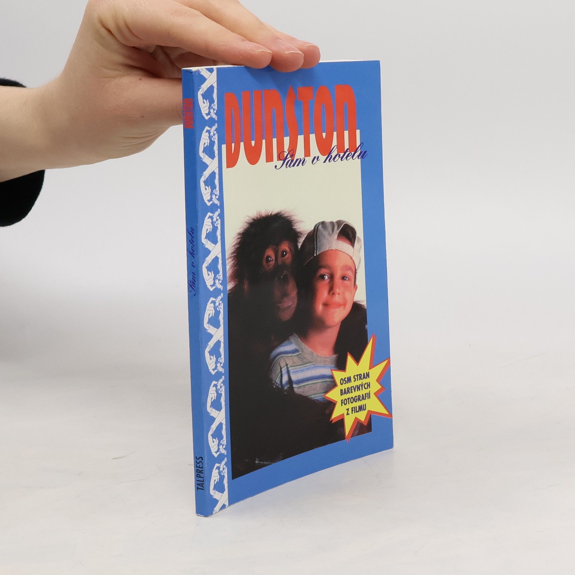 Dunston: Sám v hotelu