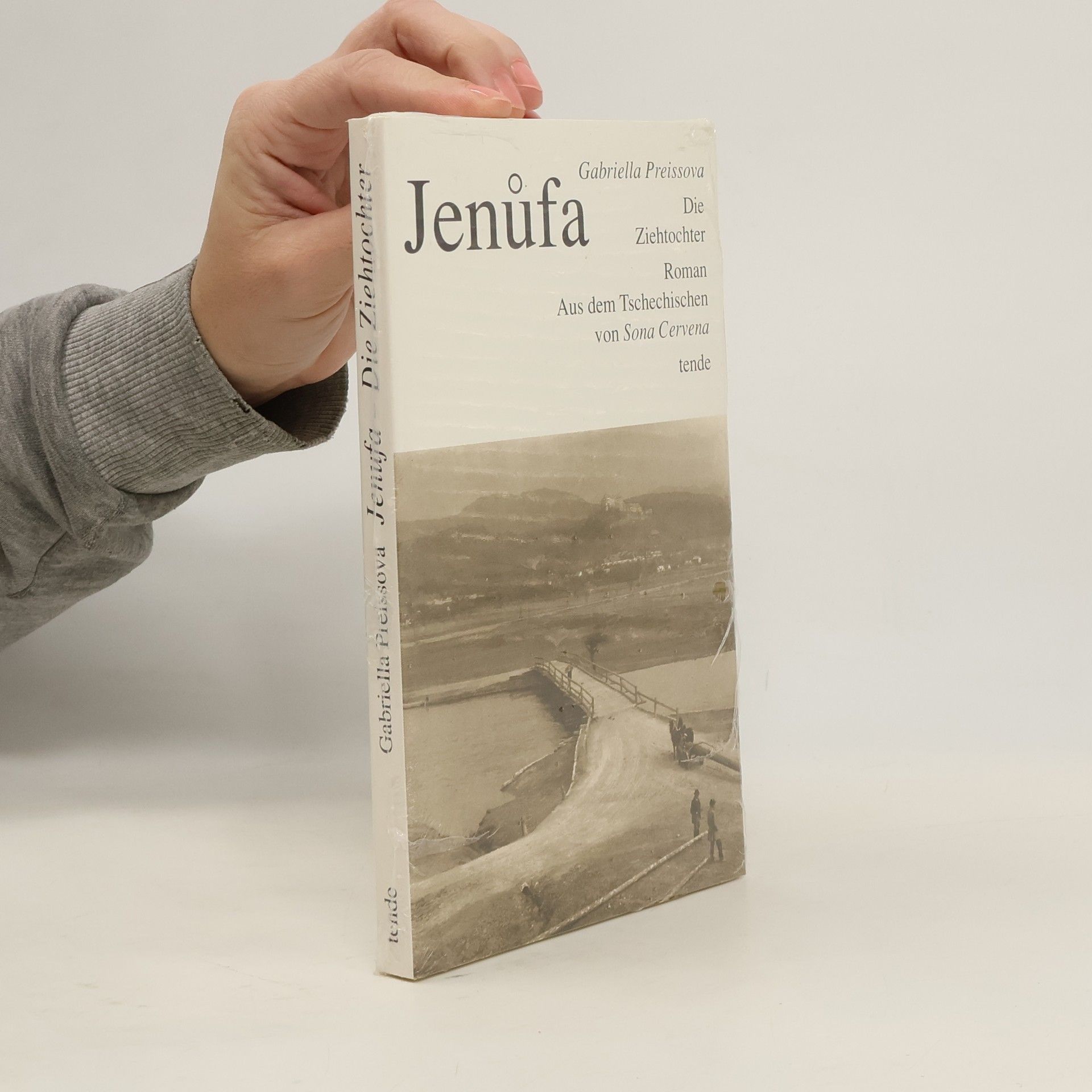Soňa Červená Jenůfa - Die Ziehtochter