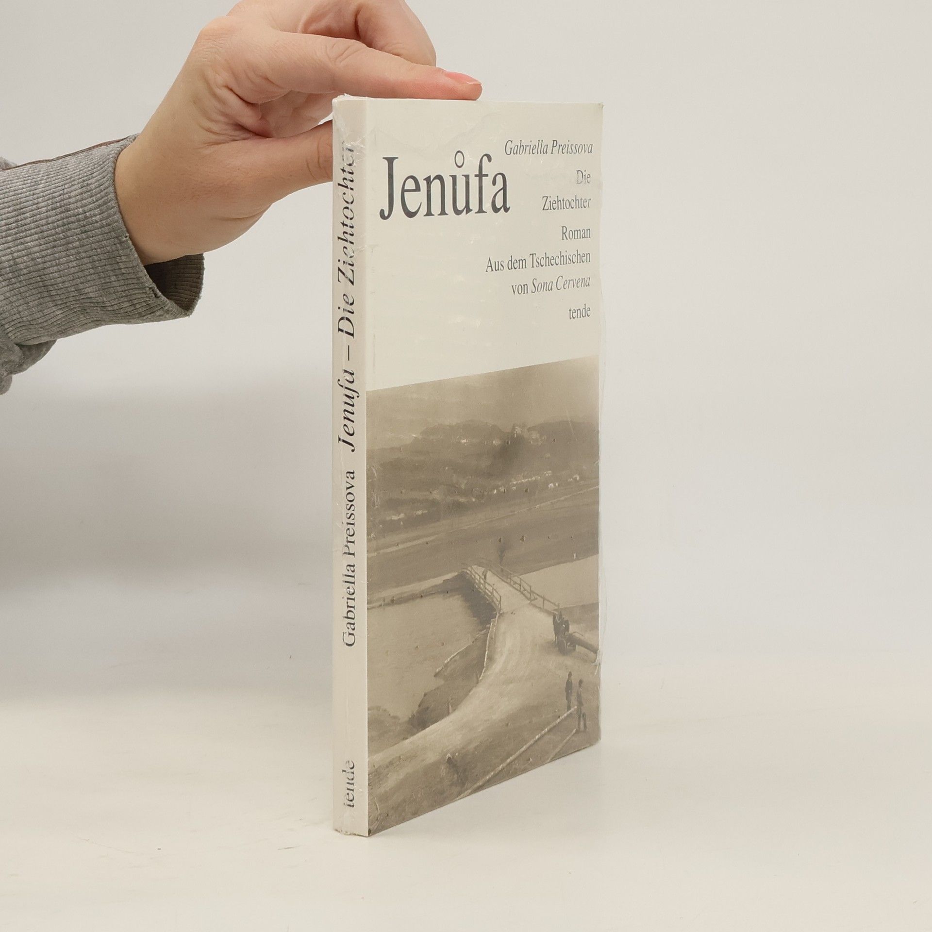 Soňa Červená Jenůfa - Die Ziehtochter