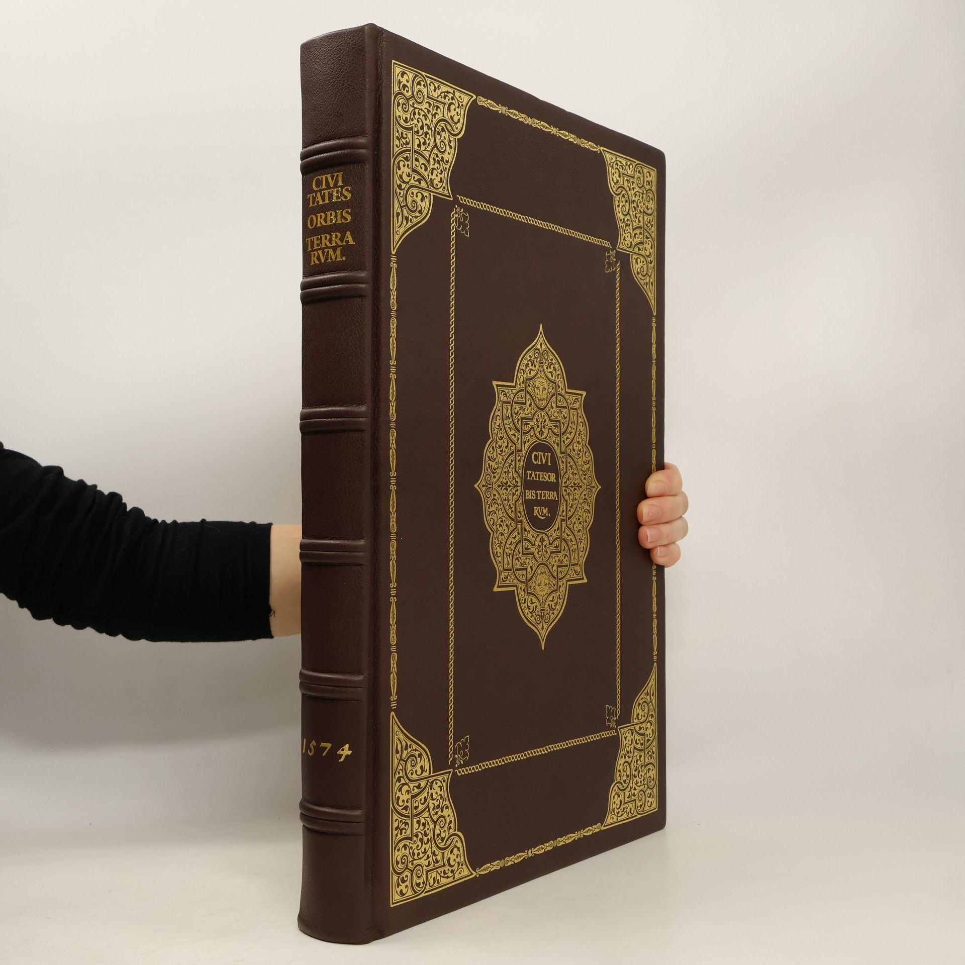 Civi Tatesor. Bis Terra RVM. 1574