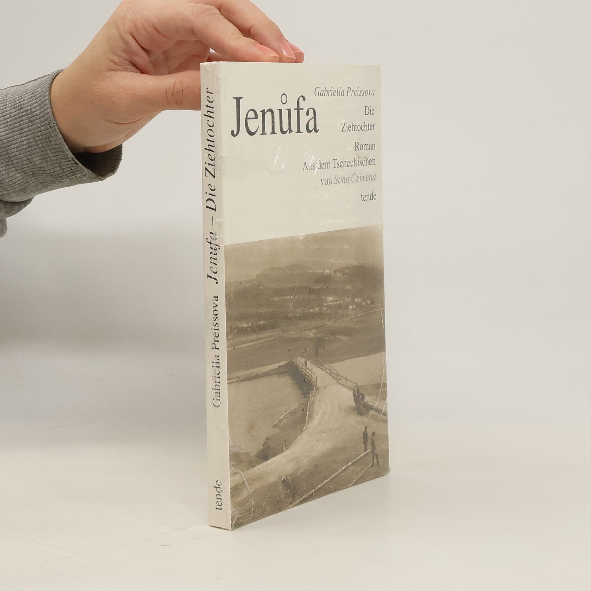 Soňa Červená Jenůfa - Die Ziehtochter