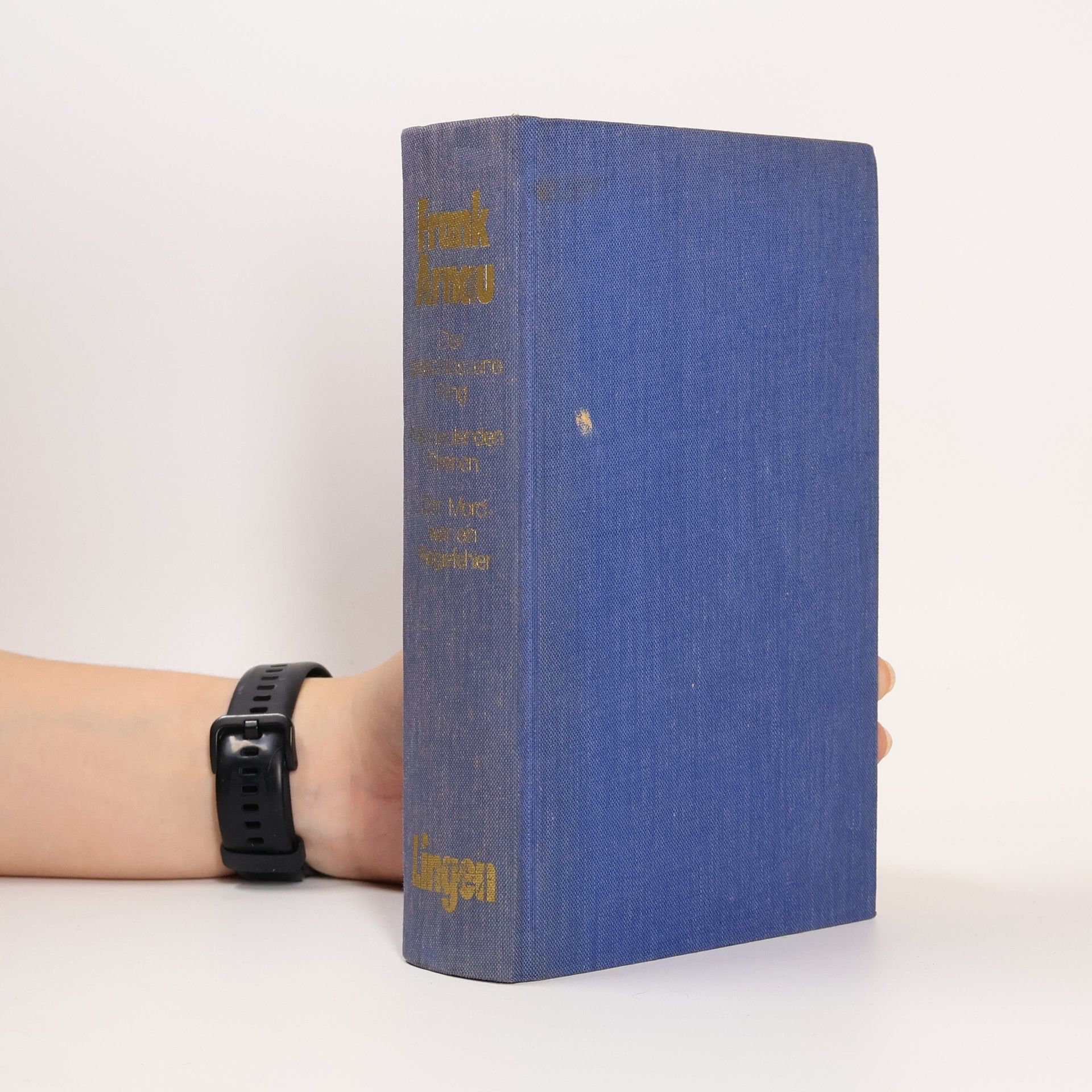 Frank Arnau Der geschlossene Ring. Mit heulenden Sirenen. Der Mord war ein Regiefehler