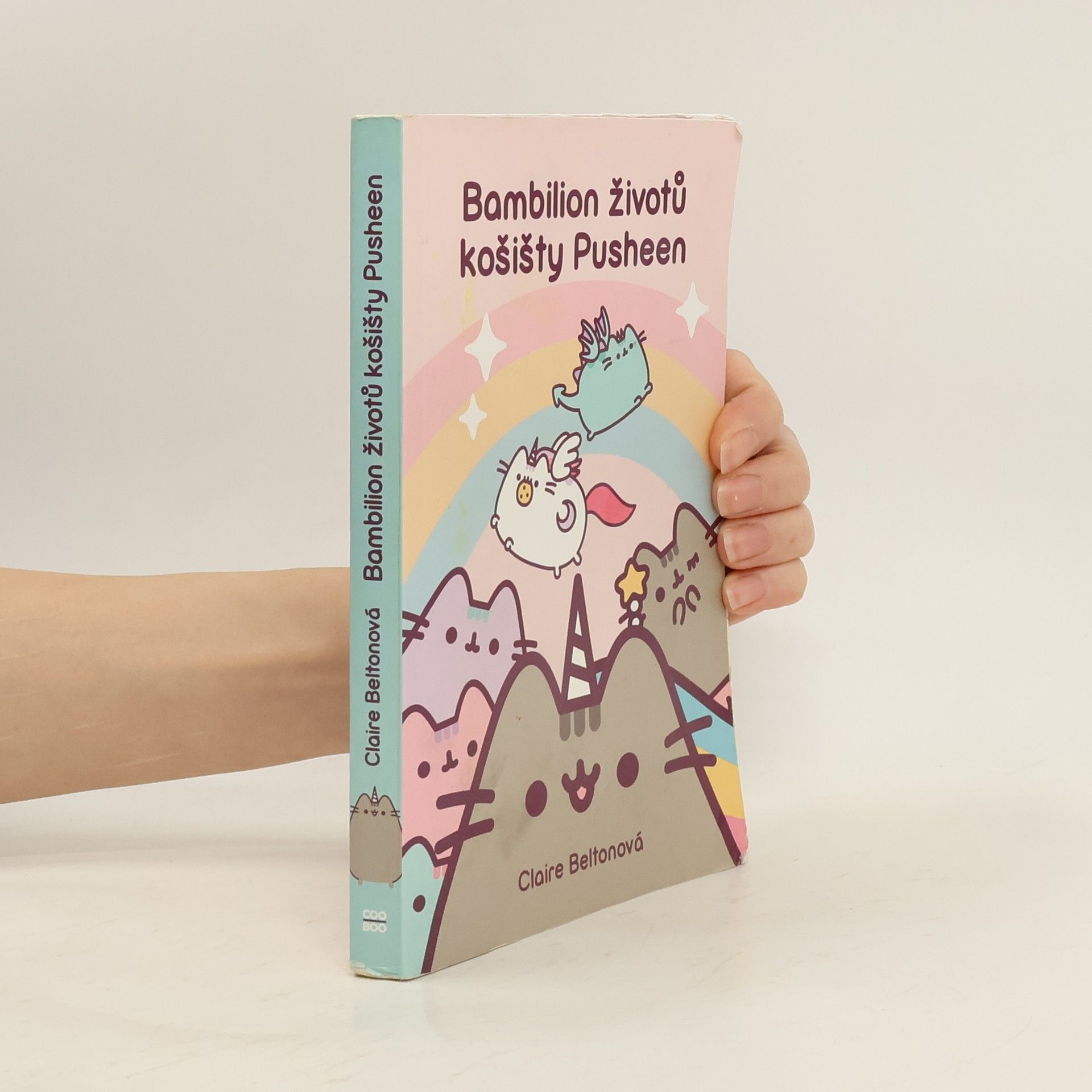 Claire Belton Bambilion životů košišty Pusheen